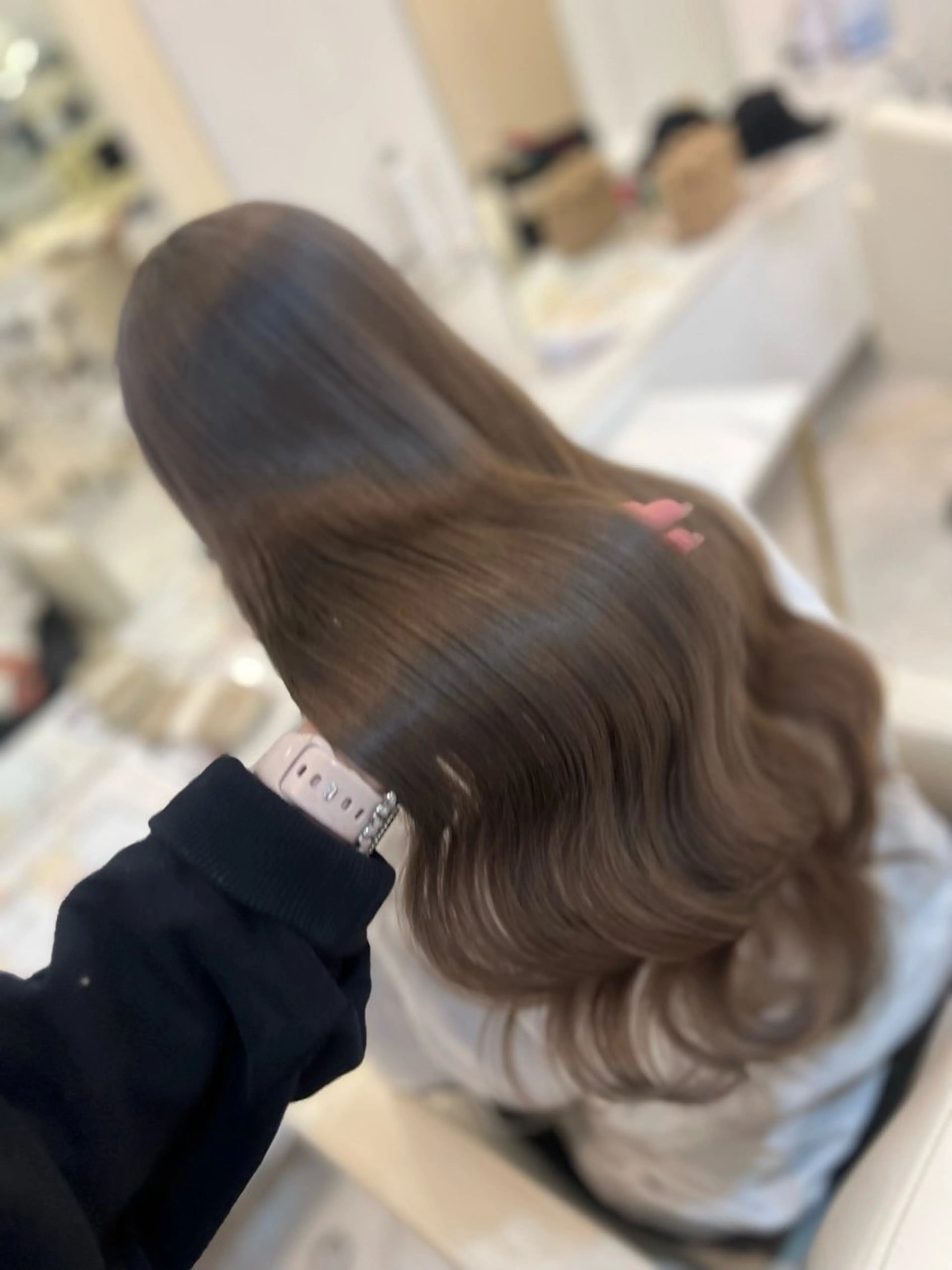 ロング カラー ブリーチ ハイトーンカラー 髪質改善 トリートメント 高野 慧成のヘアスタイル