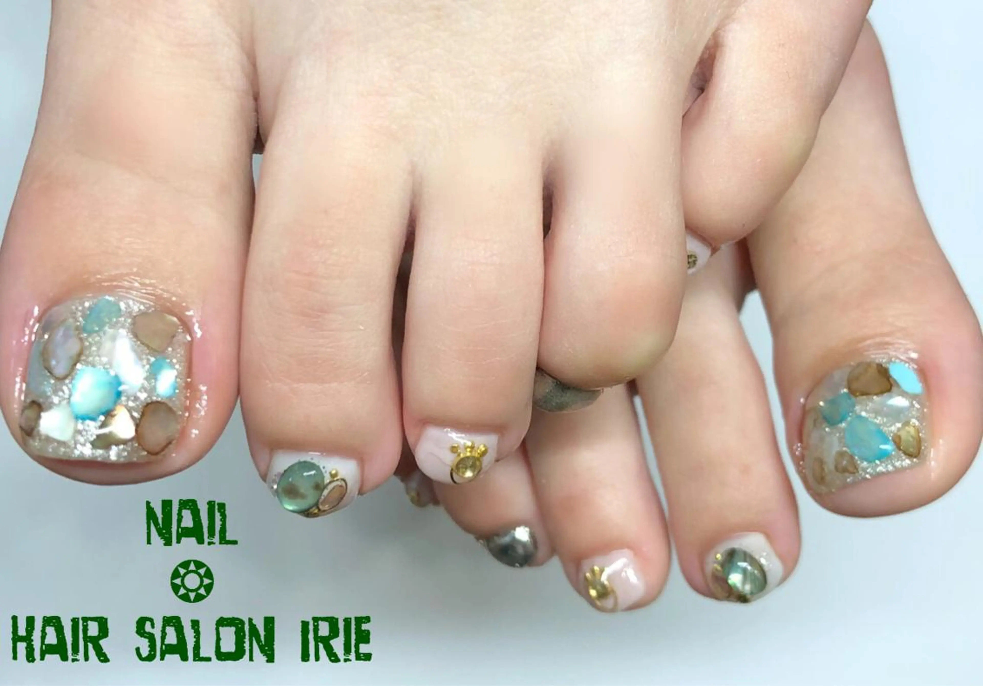 ネイル Hair salon Irie所属・與儀 知佳のネイルデザイン