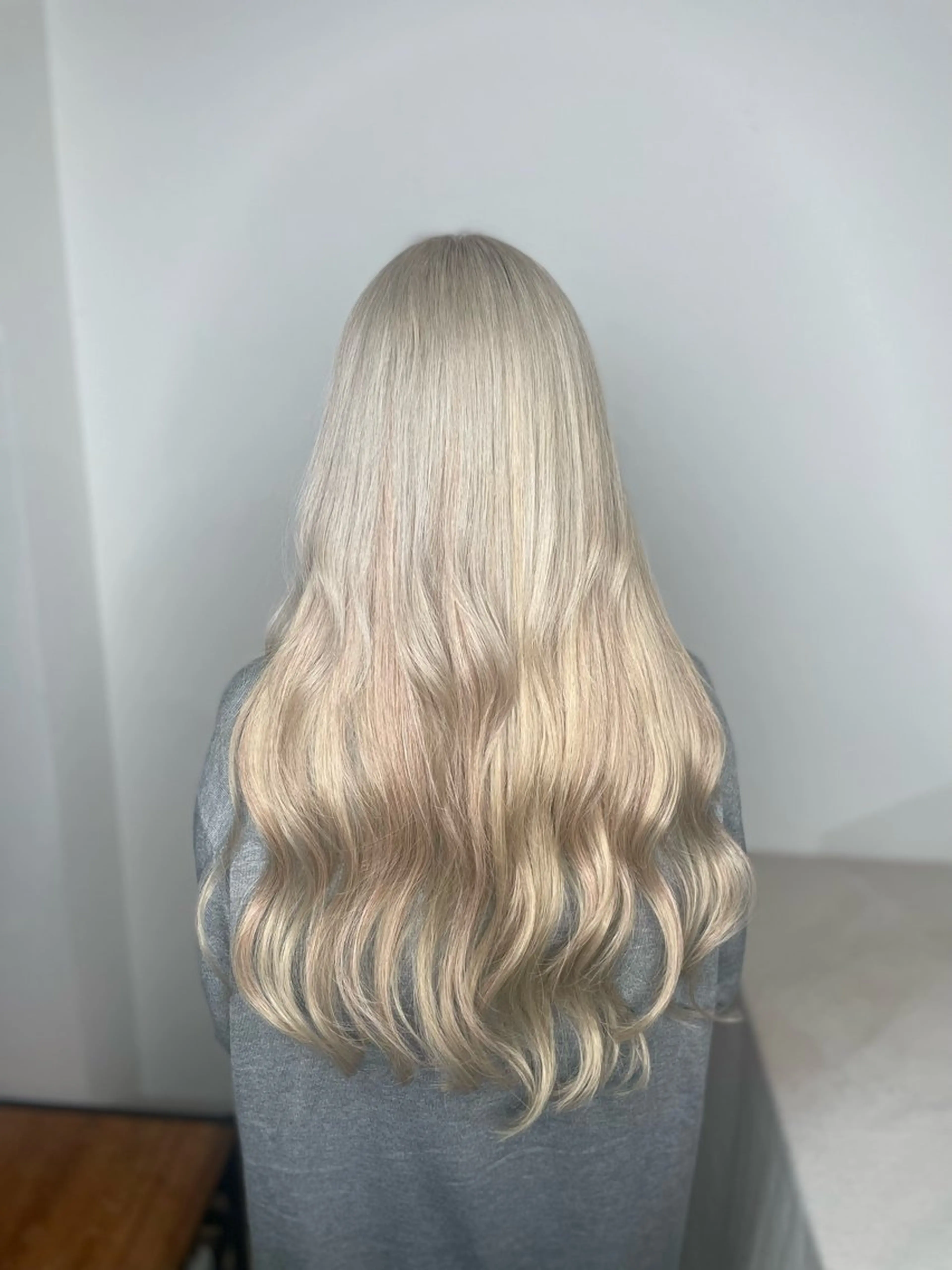 🎀【4.5h～】ケアブリーチ＋艶カラー＋シールエクステ40枚🎀の写真