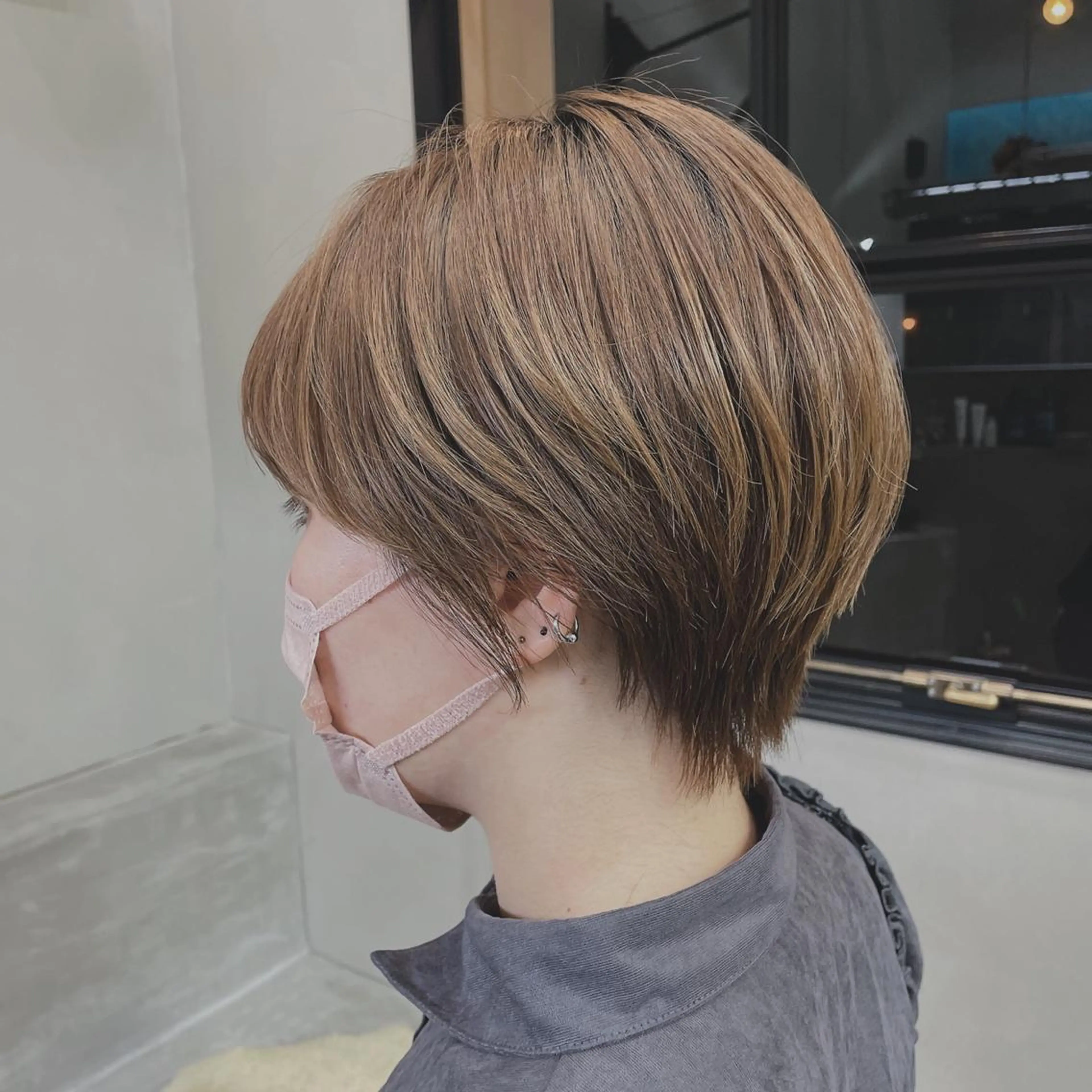 ショート カラー cyan sayaのヘアスタイル