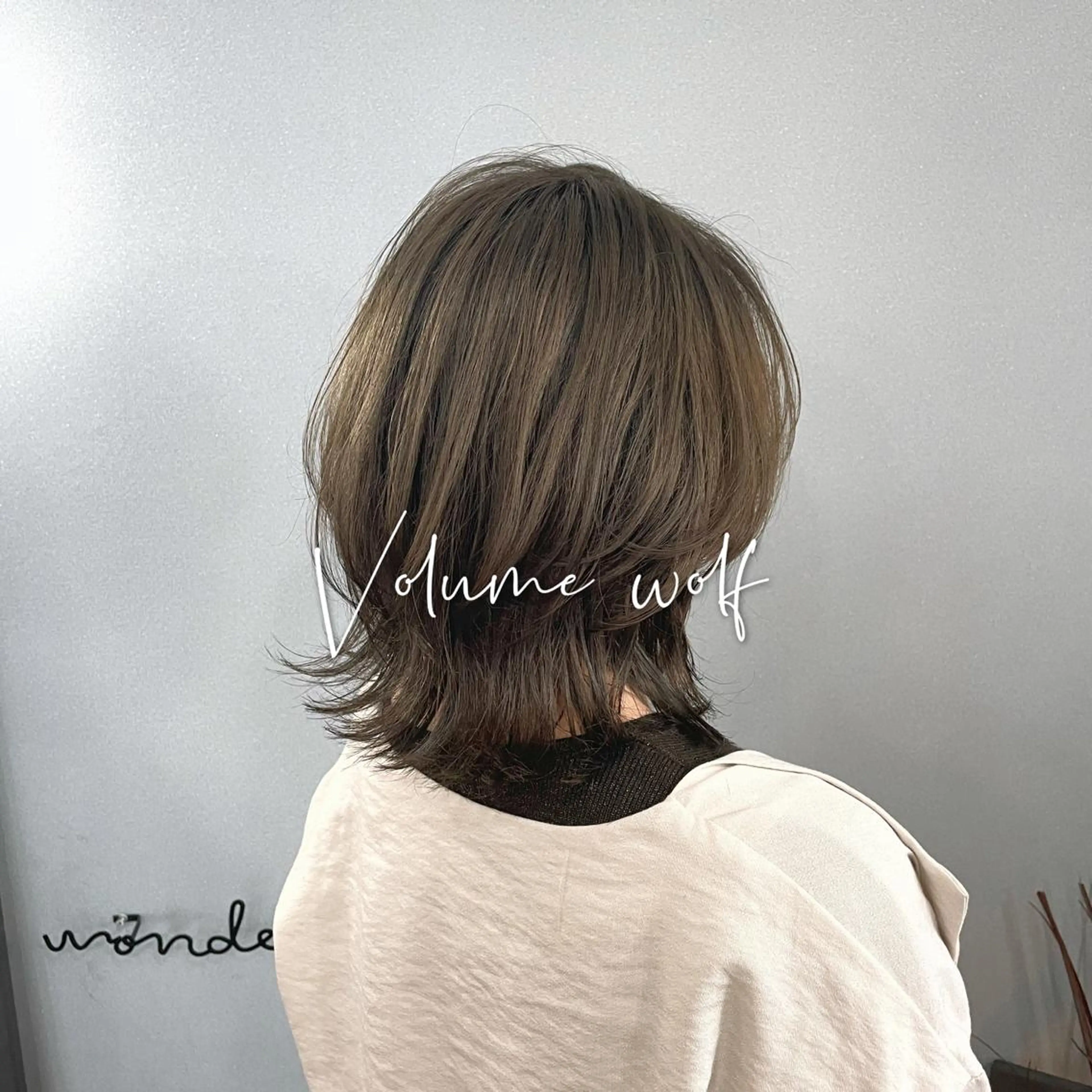 ショート カラー ブリーチ ダブルカラー グレージュ ブリーチなしカラー ウルフカット 【 DIPTH 】 代表コウキ🥇のヘアスタイル