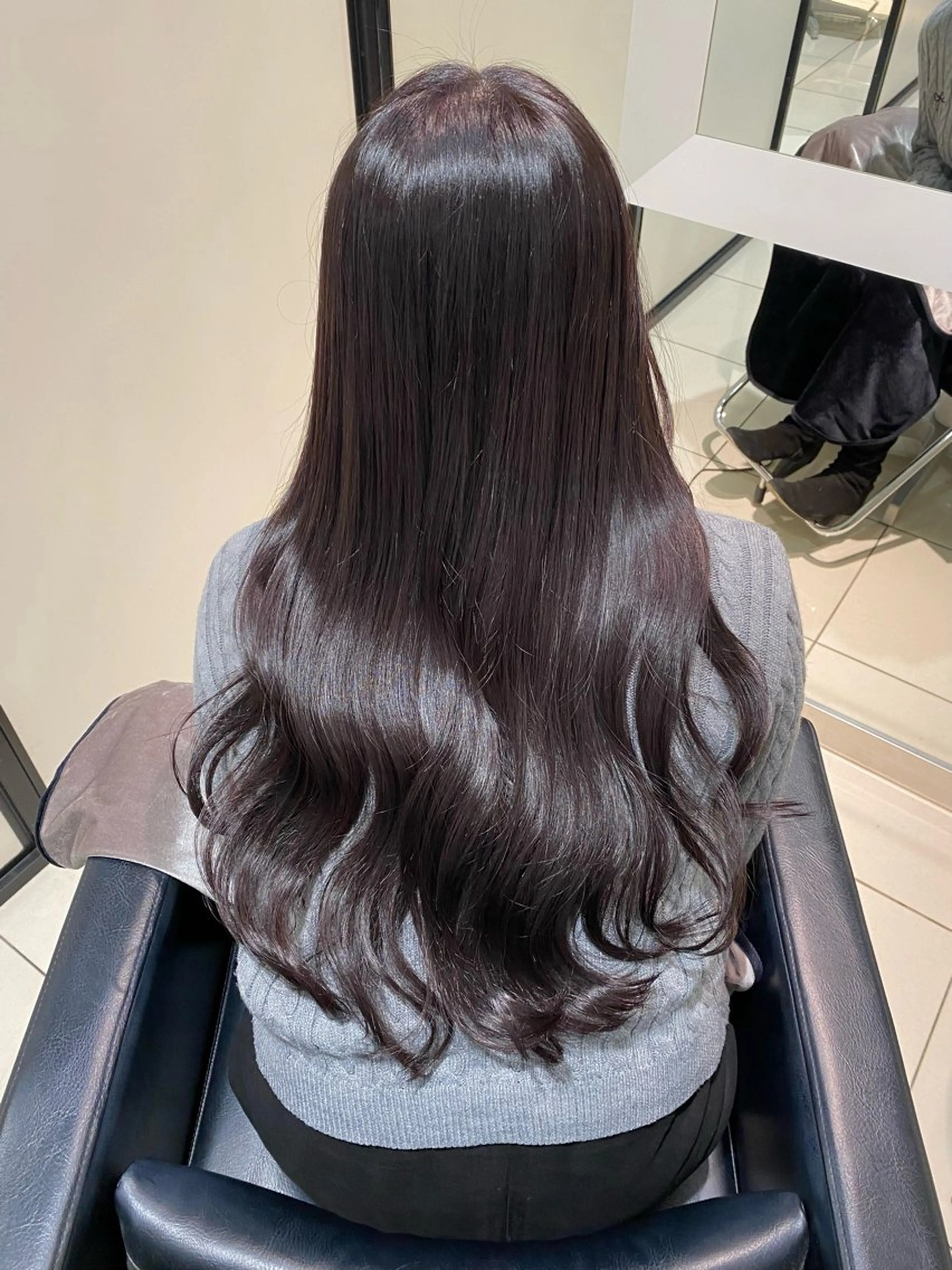 ロング カラー グレージュ ラベンダーカラー ラベンダーグレージュ ラベンダーグレー カット ヘアカラー トリートメント グレージュ/レイヤー /韓国ヘア/RISAのヘアスタイル