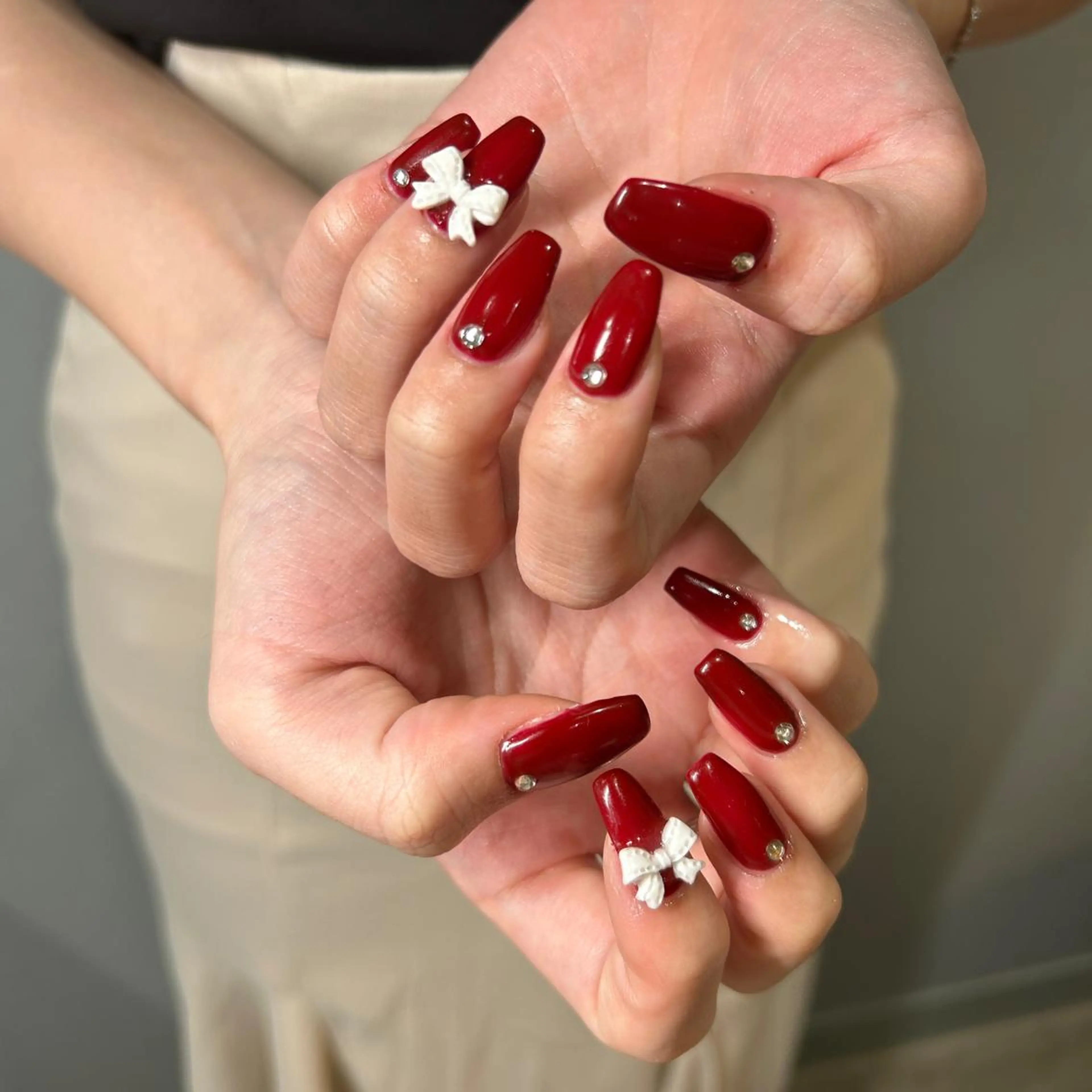 ネイル リボン ハンドネイル sayaka 🩰のネイルデザイン