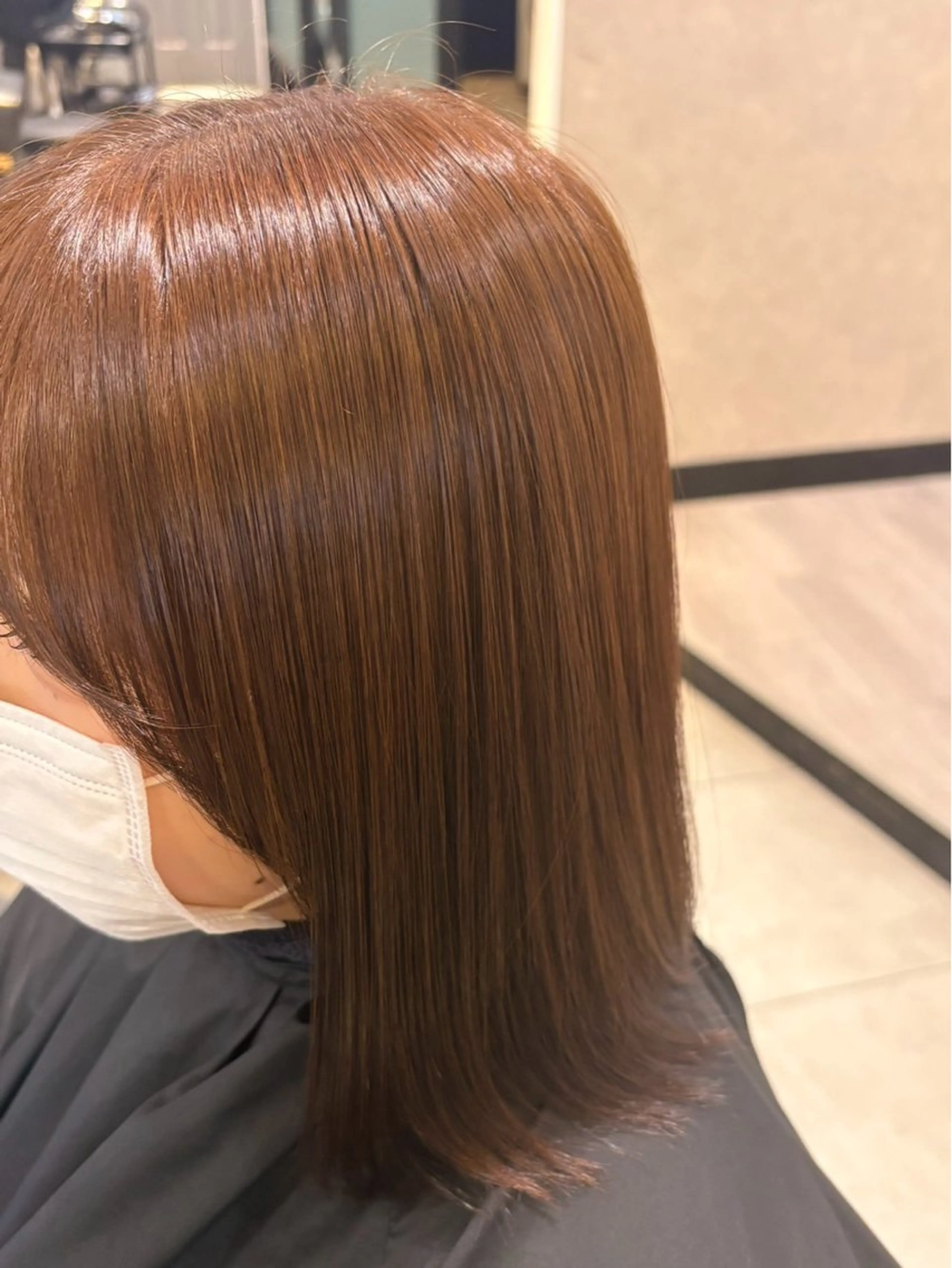 ミディアム カラー ベージュカラー オリーブベージュ 上田 佳奈のヘアスタイル