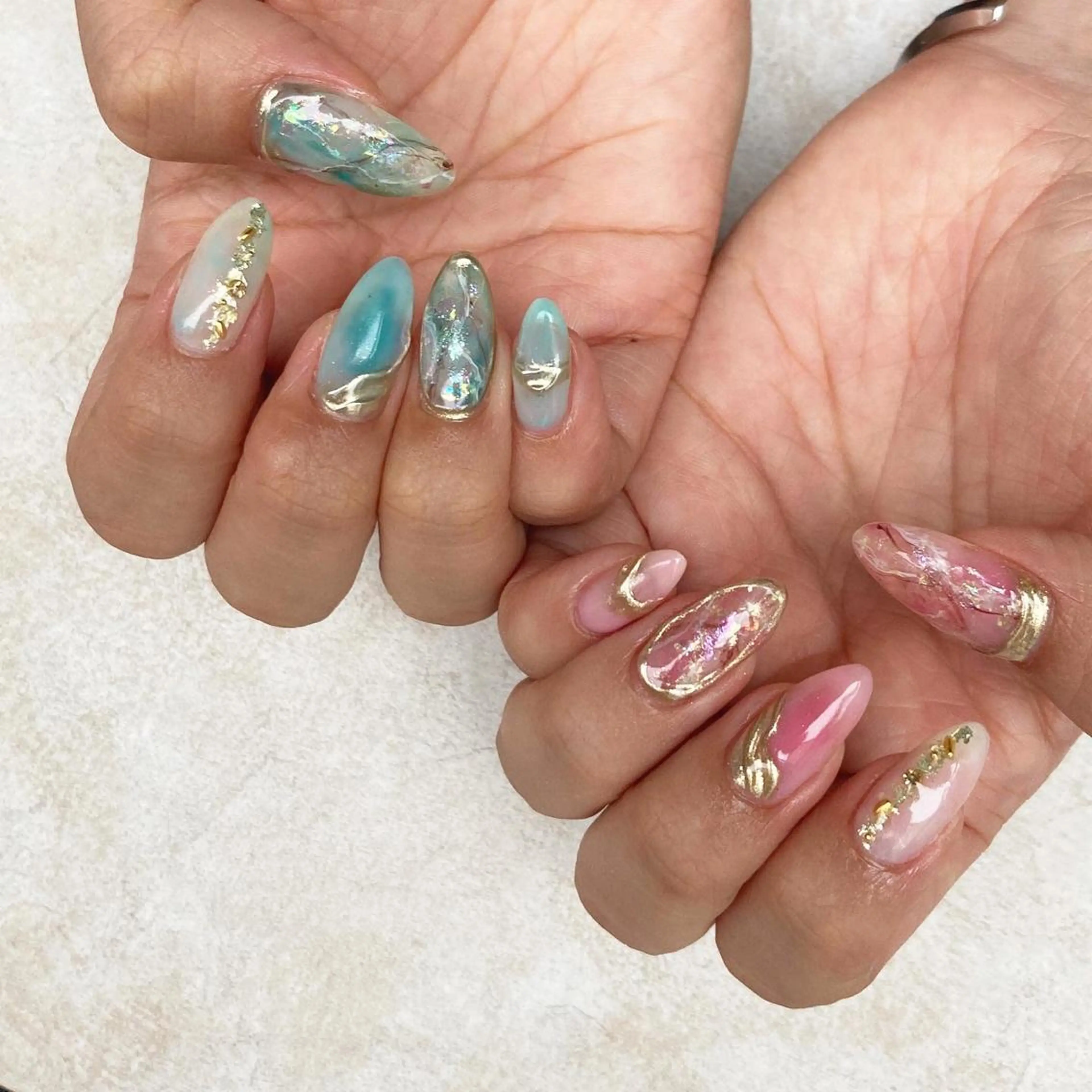ネイル ミラーネイル ニュアンスネイル 夏ネイル crestnail所属・小林 束紗のネイルデザイン