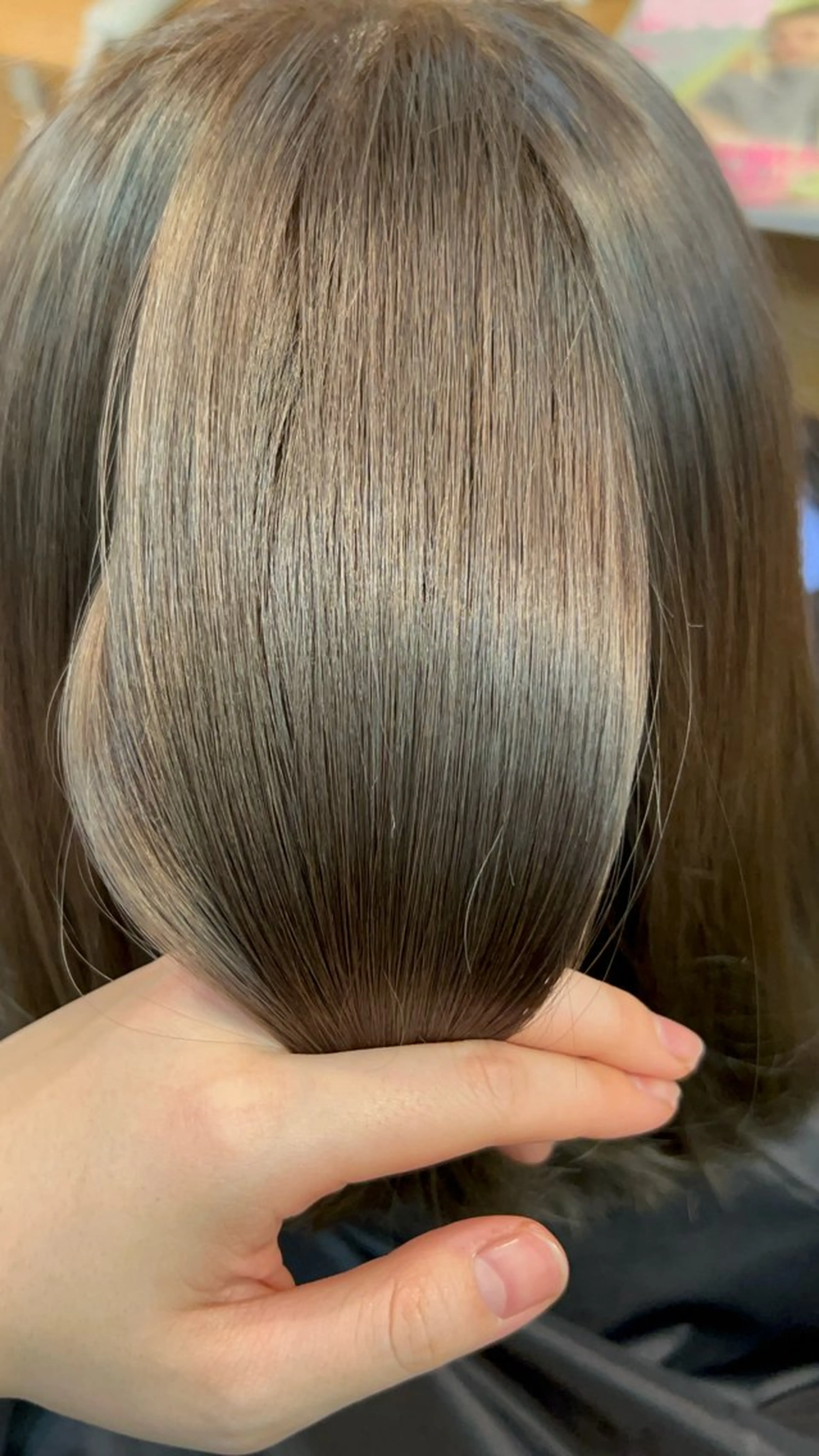 セミロング カラー 原野 実優羽のヘアスタイル