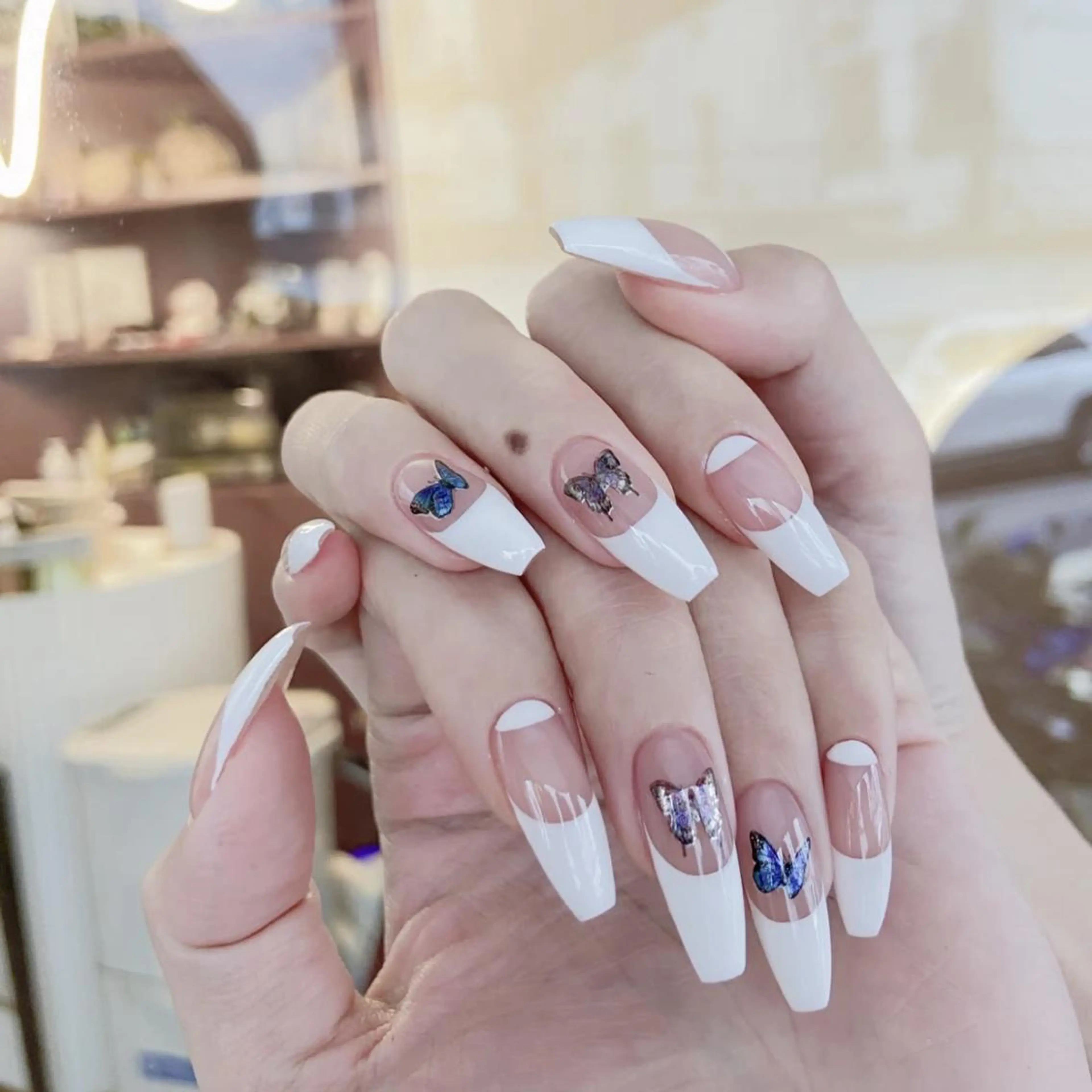 ネイル Queens 榊 まおのネイルデザイン