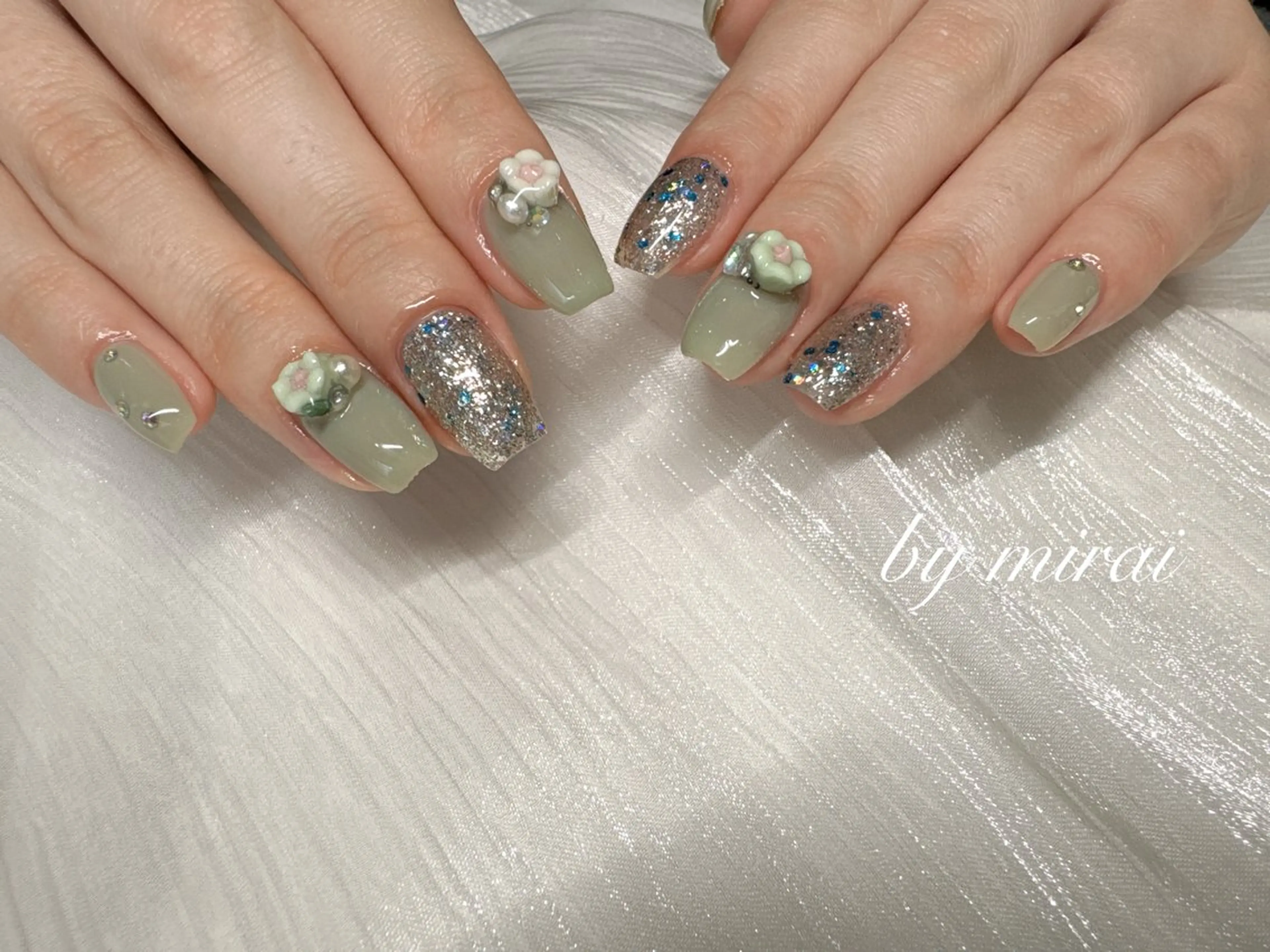 ネイル ネイルサロン 9Carats神田のネイルデザイン