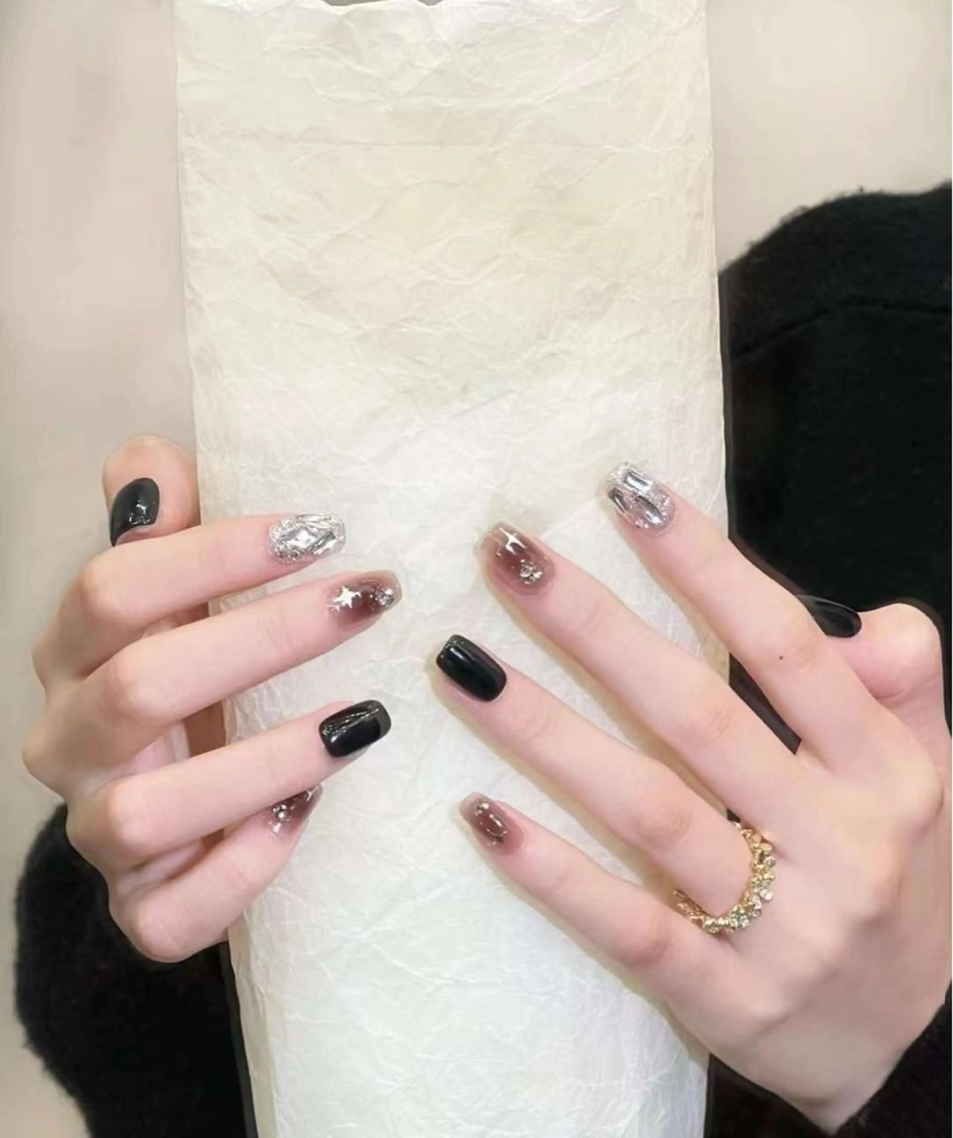 ネイル ハンドネイル MoonNail ユリ🌸のネイルデザイン