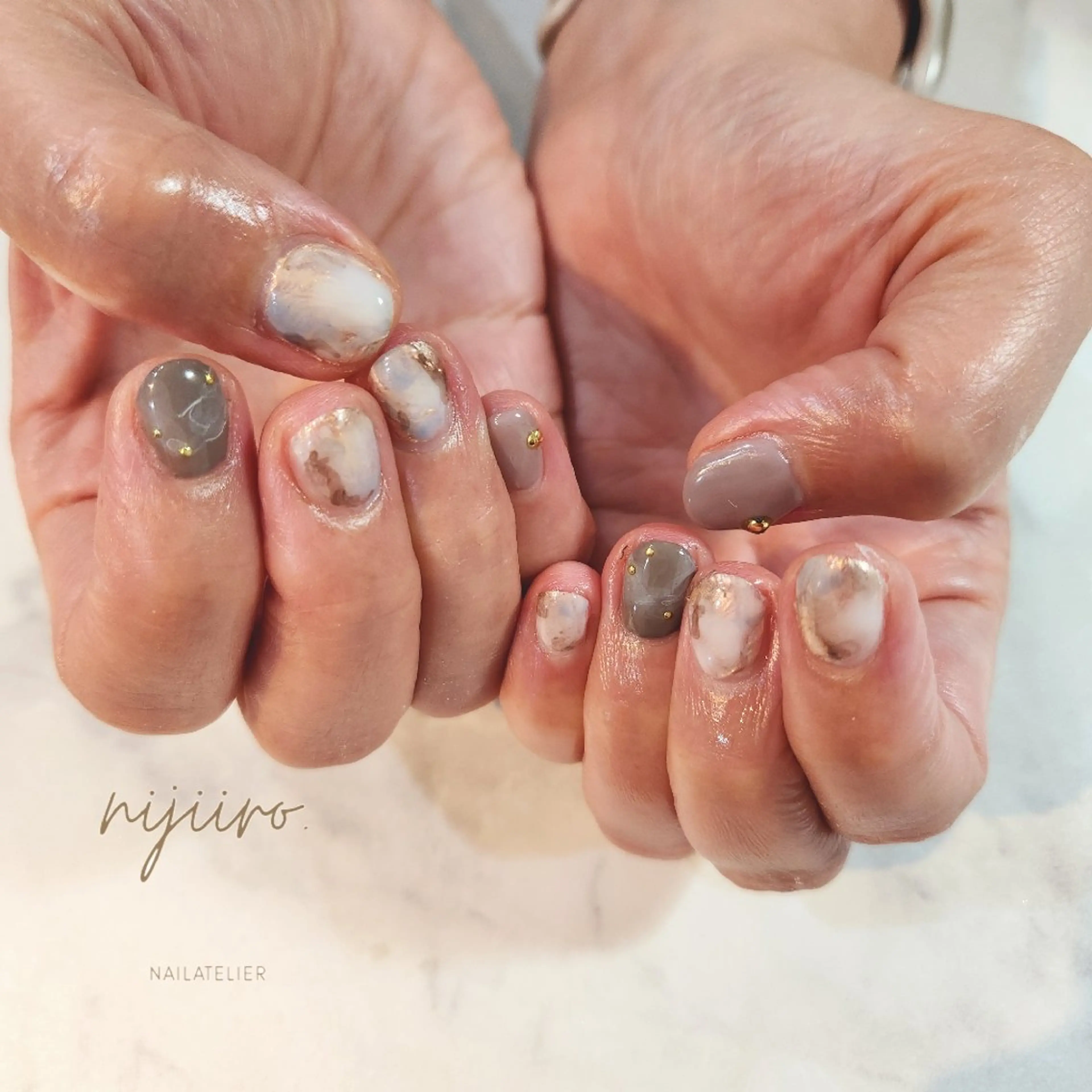 ネイル ハンドネイル nailatelier nijiiro.所属・nijiiro🌈 サトウのネイルデザイン