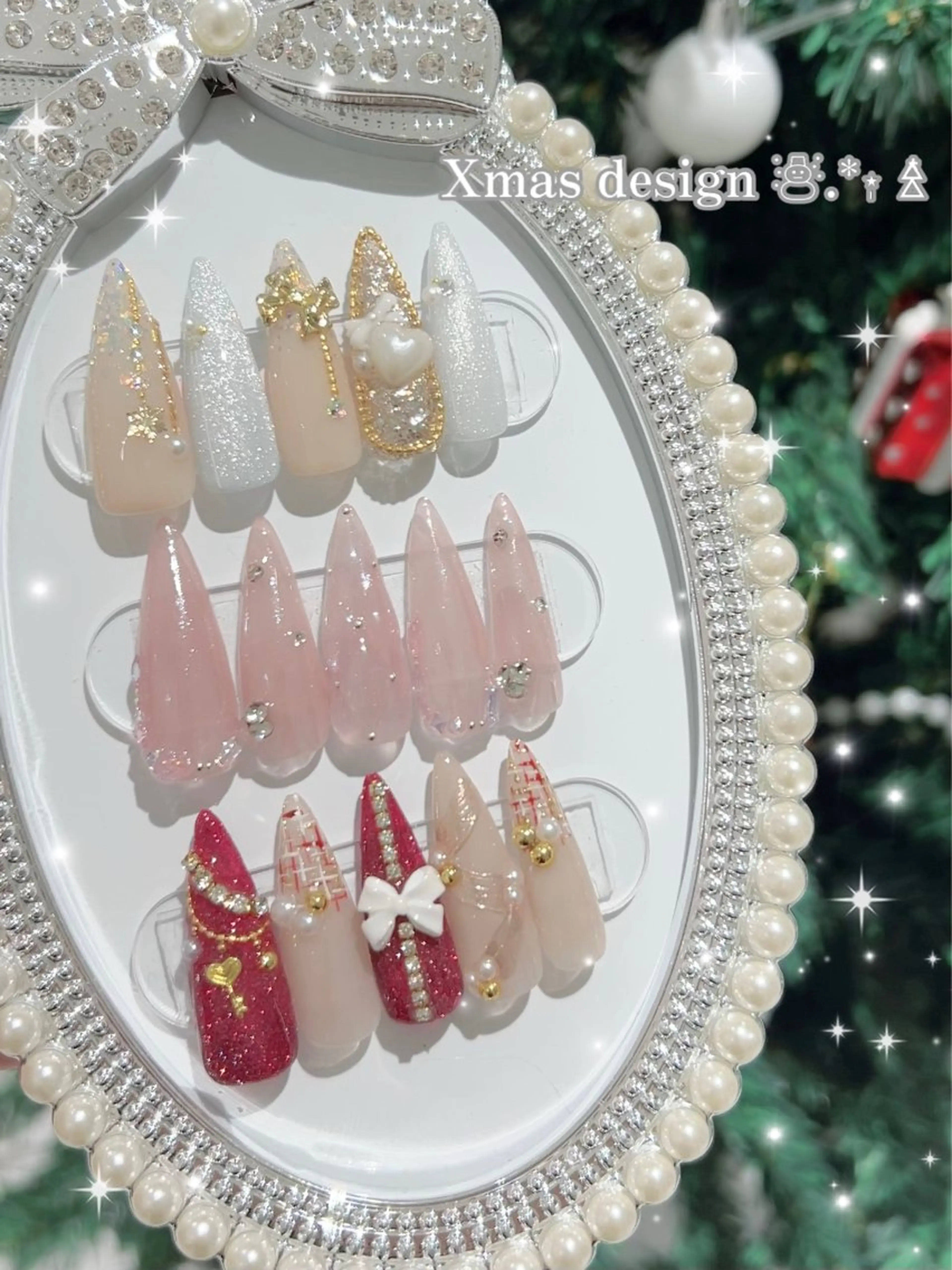 ネイル 冬ネイル クリスマス ワンホン♡Maple ♡Miyuuのネイルデザイン