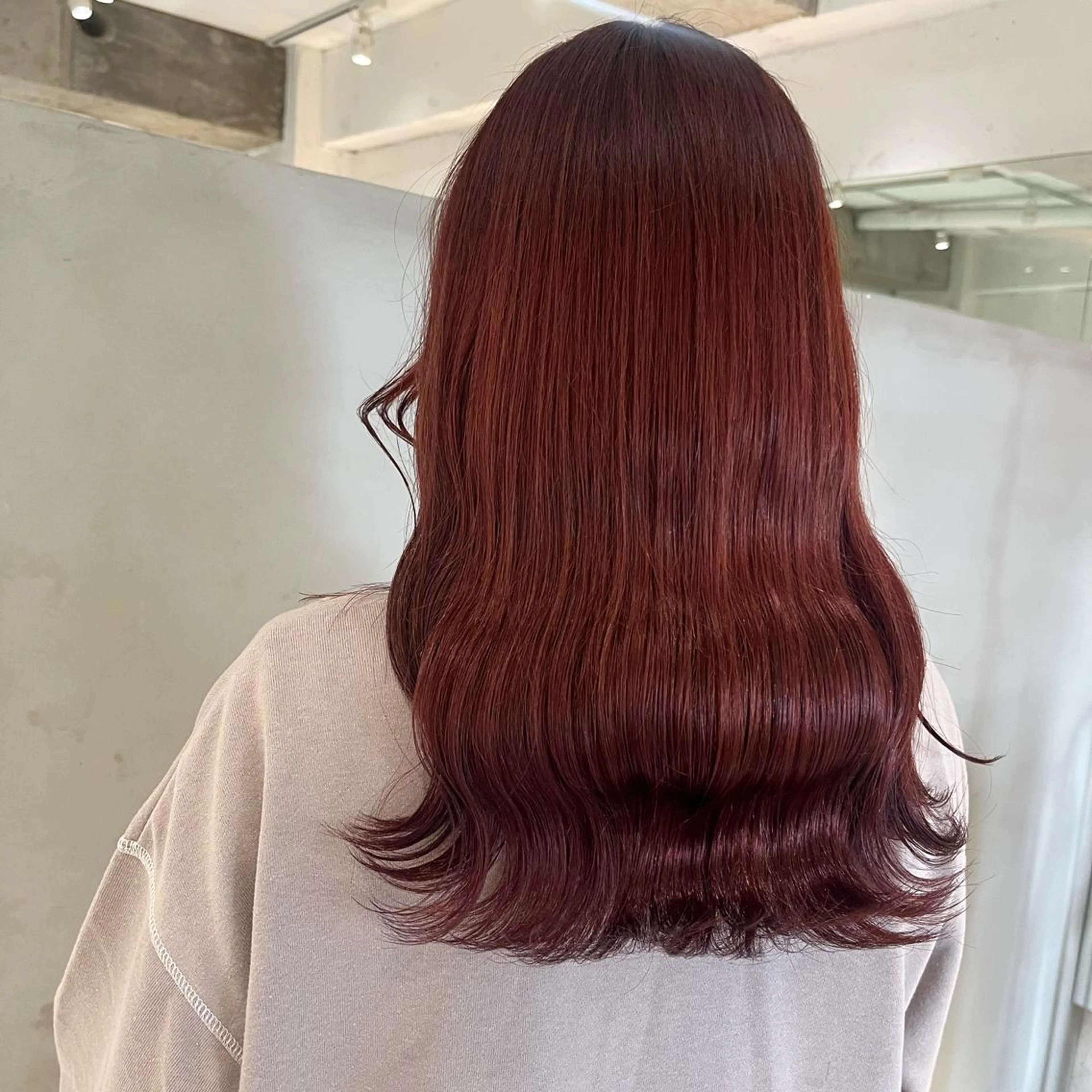 ロング カラー ブラウンカラー ダブルカラー ハイトーンカラー レッドカラー レッドブラウン カット ヘアカラー トリートメント ヘッドスパ ヘアセット カジュアルを女っぽく 𝗮𝘆𝗮𝗰𝗼のヘアスタイル