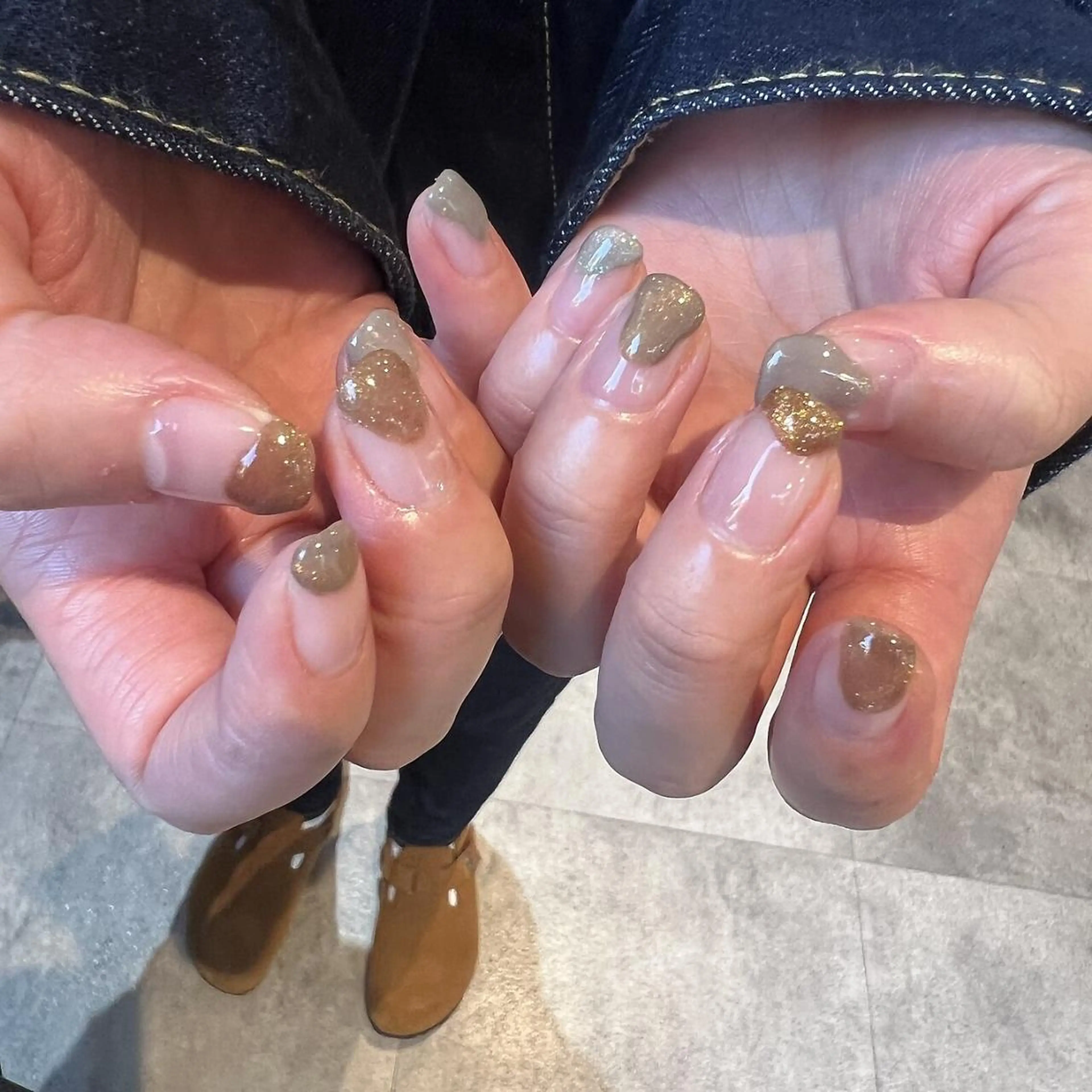 ネイル フレンチネイル ジェルネイル ガラスフレンチ グラデーション マグネットネイル ハンドネイル 【パラジェル認定】 newiネイル京橋のネイルデザイン