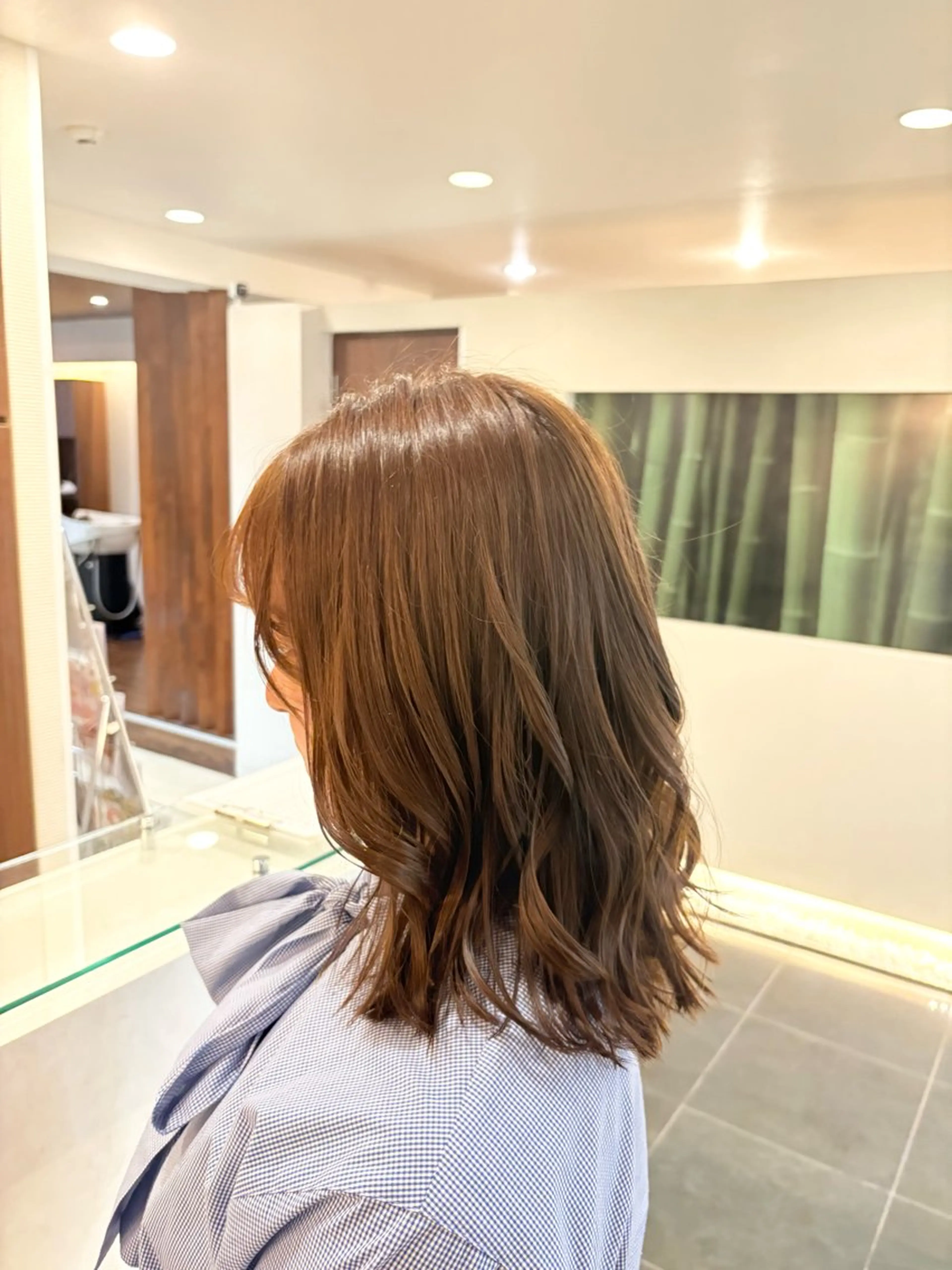 ミディアム チーフデザイナー 木部のヘアスタイル