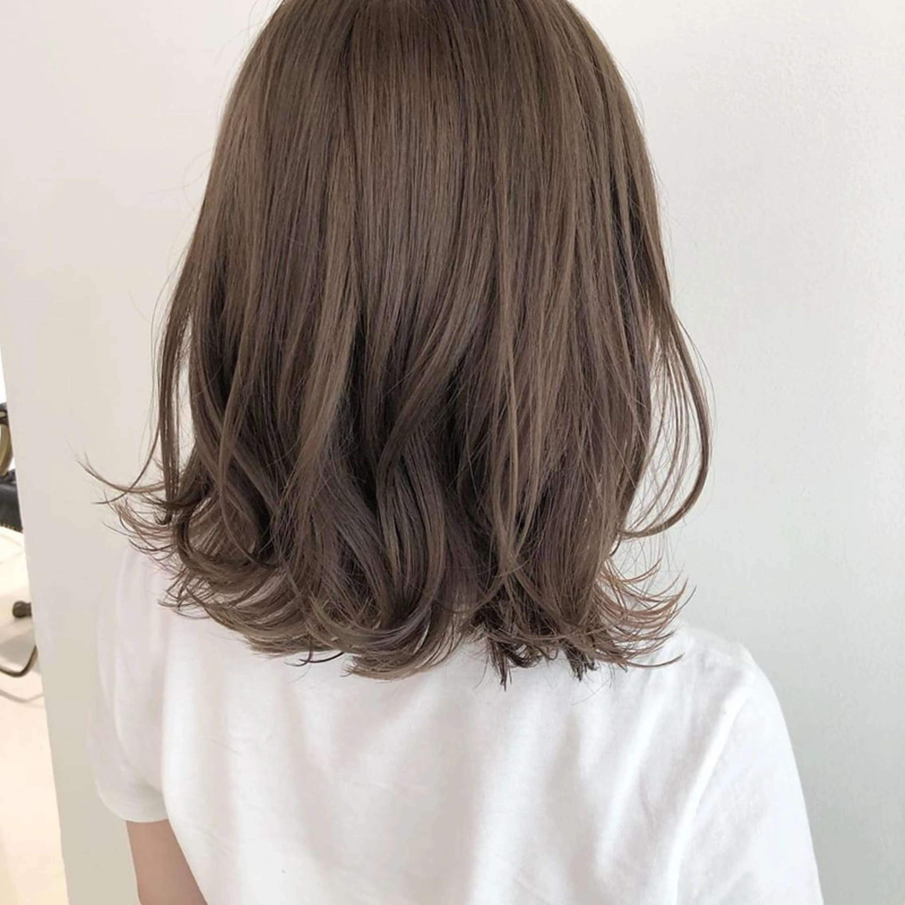 ミディアム カラー パーマ ヘアアレンジ メンズ キッズ ネイル マツエク・マツパ アイブロウ トリートメント ヘアカラー 堀井 凌平のヘアスタイル