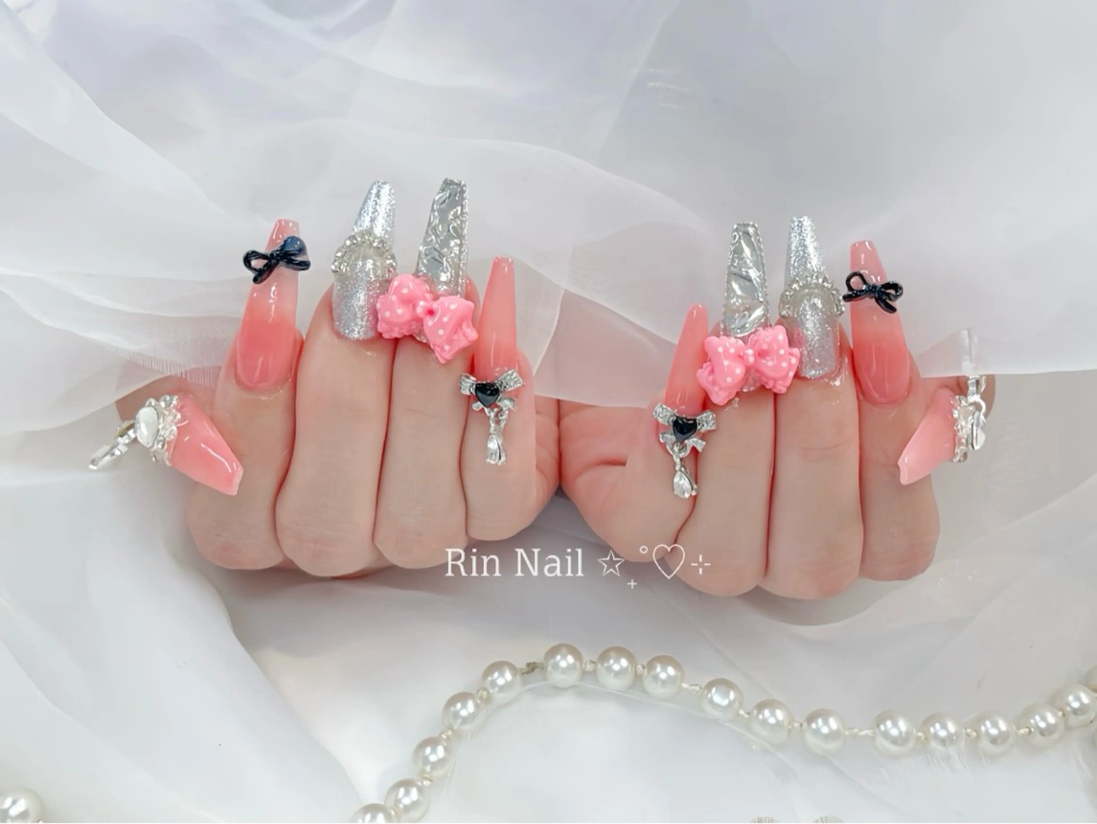 ネイル ボルドー フレンチネイル グラデーション キラキラネイル 韓国ネイル ハンドネイル Rin Nail Shinokuboのネイルデザイン