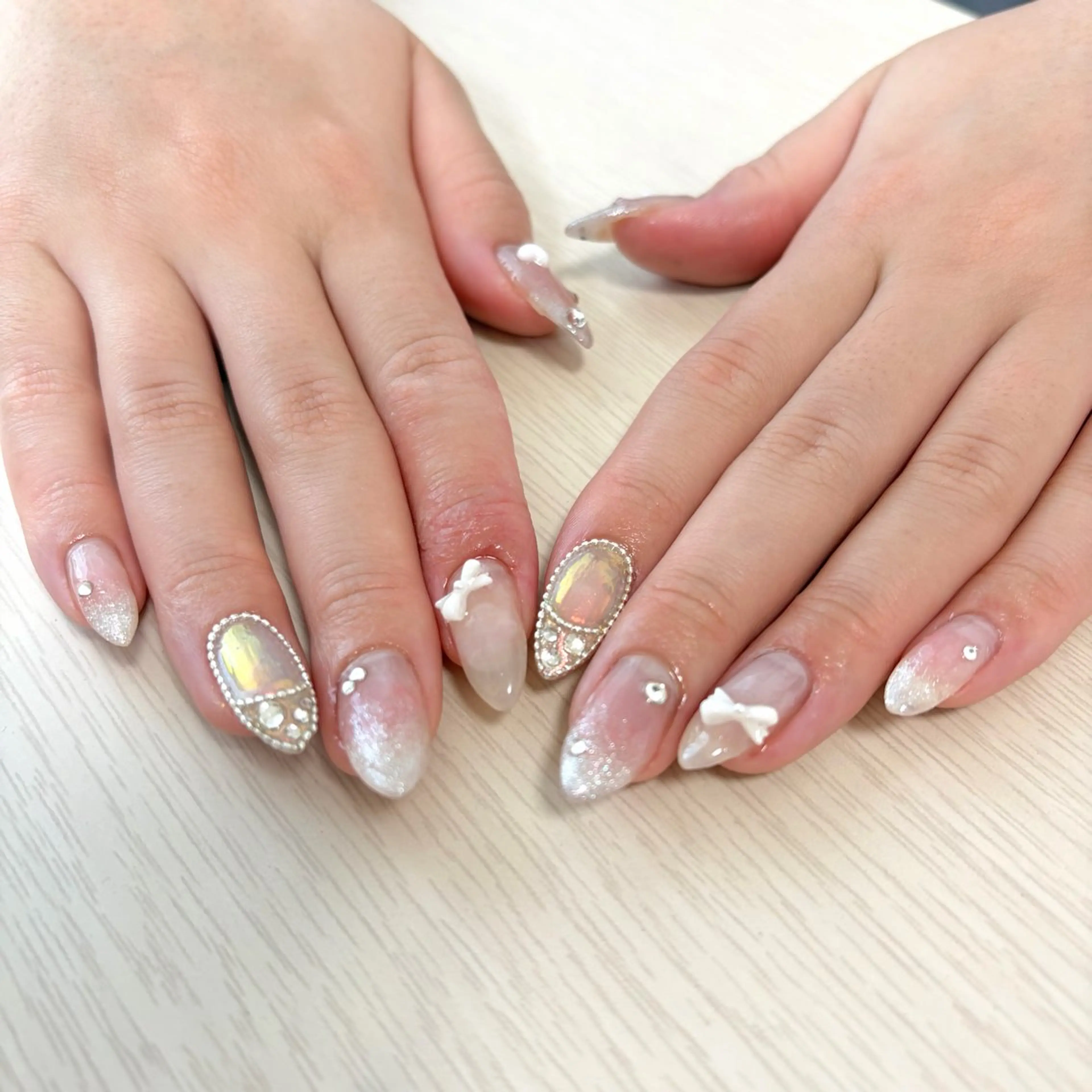 ネイル 吉村 桃花のネイルデザイン