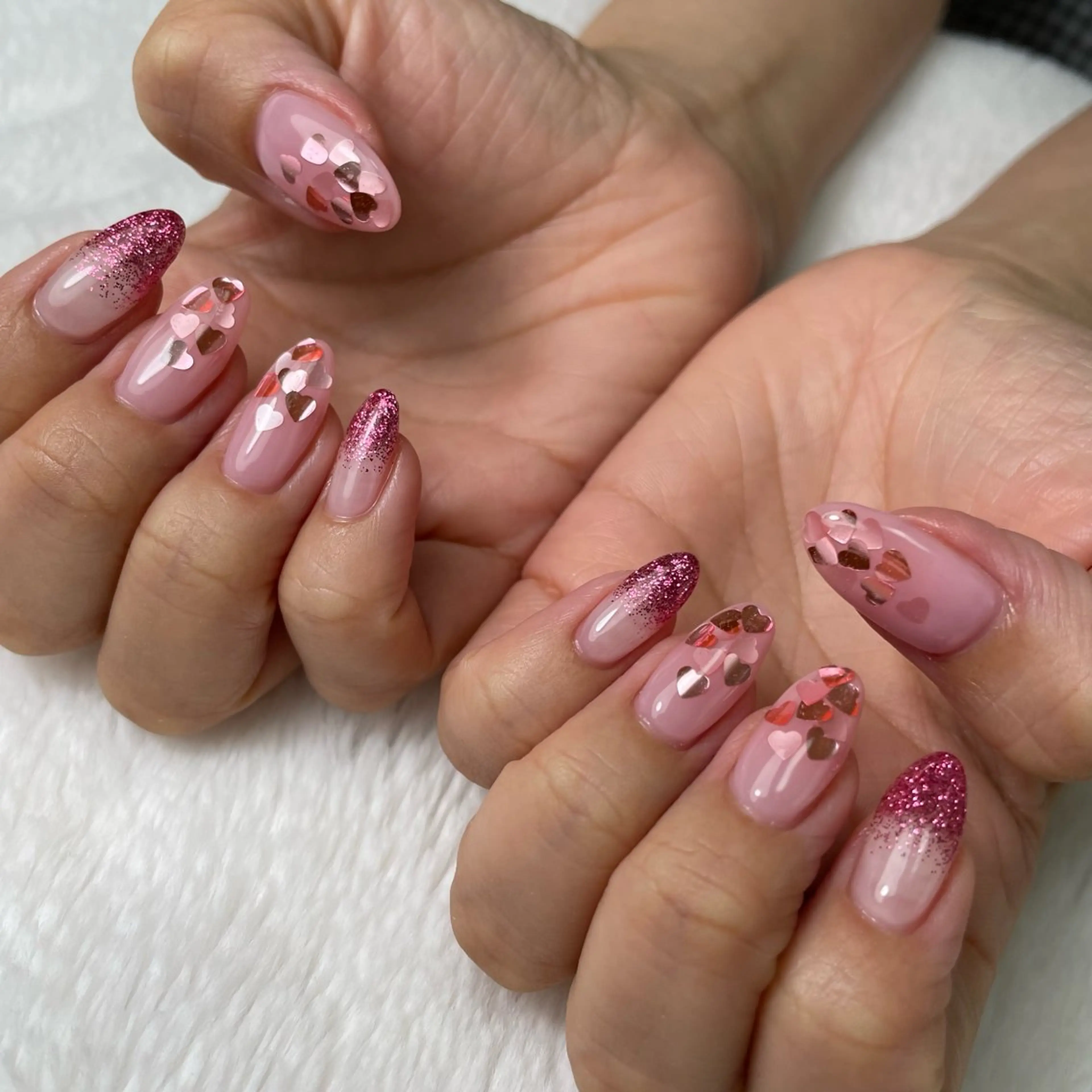 ネイル ジェルネイル グラデーション ハート ホログラムネイル ラメ(グリッター) ハンドネイル kipinail 川﨑えりかのネイルデザイン