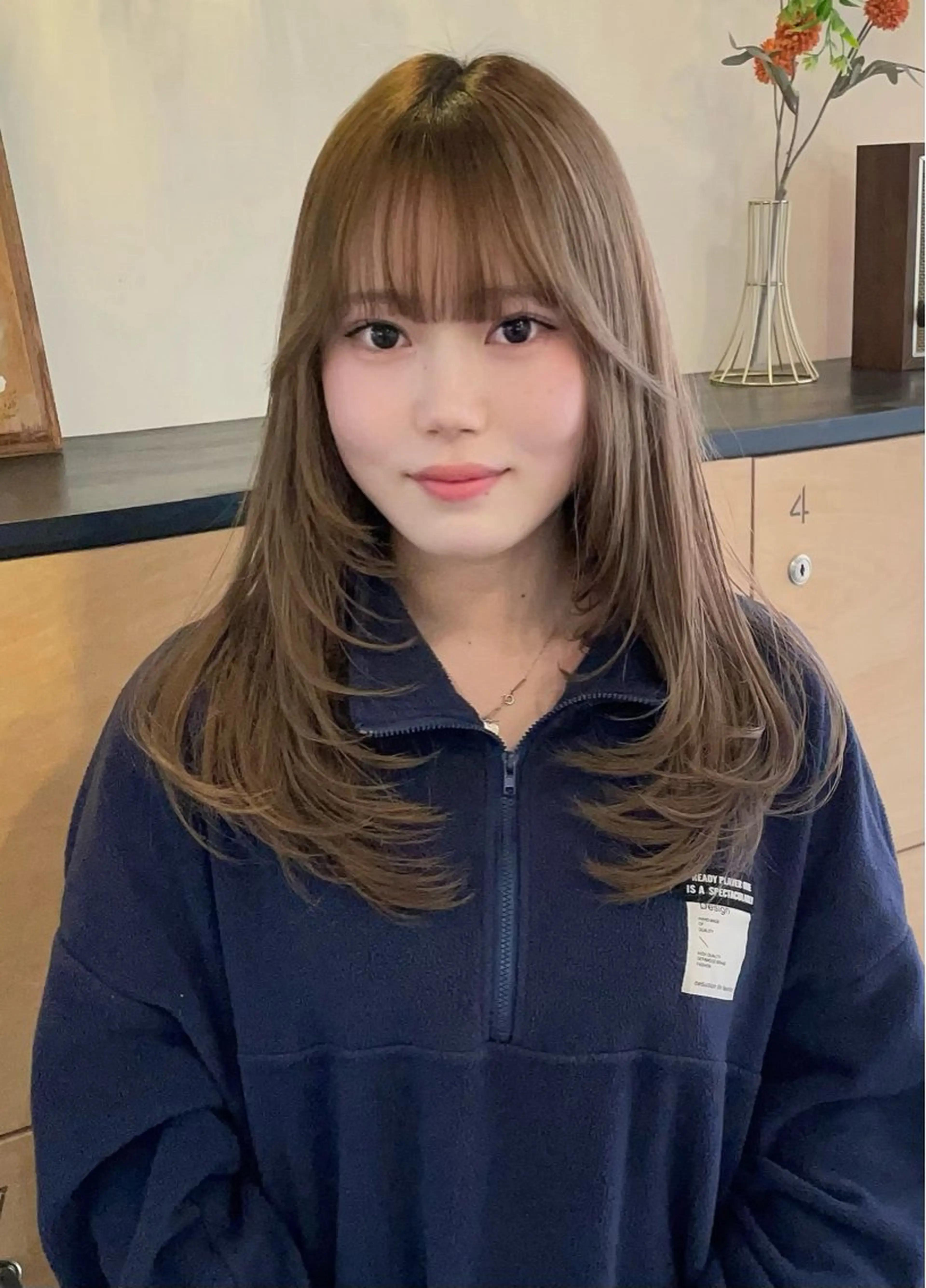 ロング カラー ベージュカラー ミルクティーベージュ レイヤーカット モテるブラウンカラー の達人Tomoyaのヘアスタイル