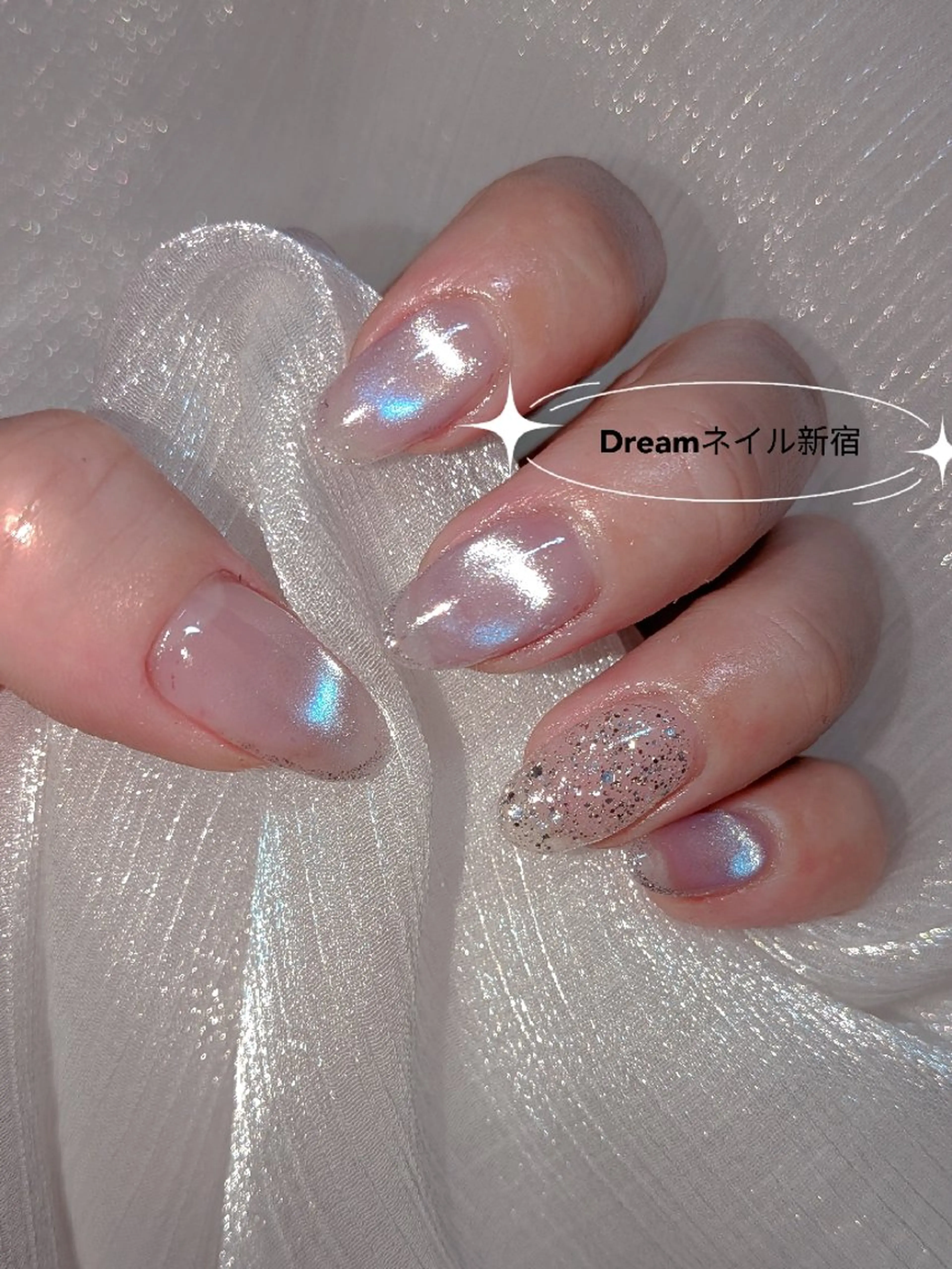 ネイル キラキラネイル マグネットネイル ハンドネイル ハンドケア フィルイン・深爪矯正 長さ出し・リラク

のネイルデザイン