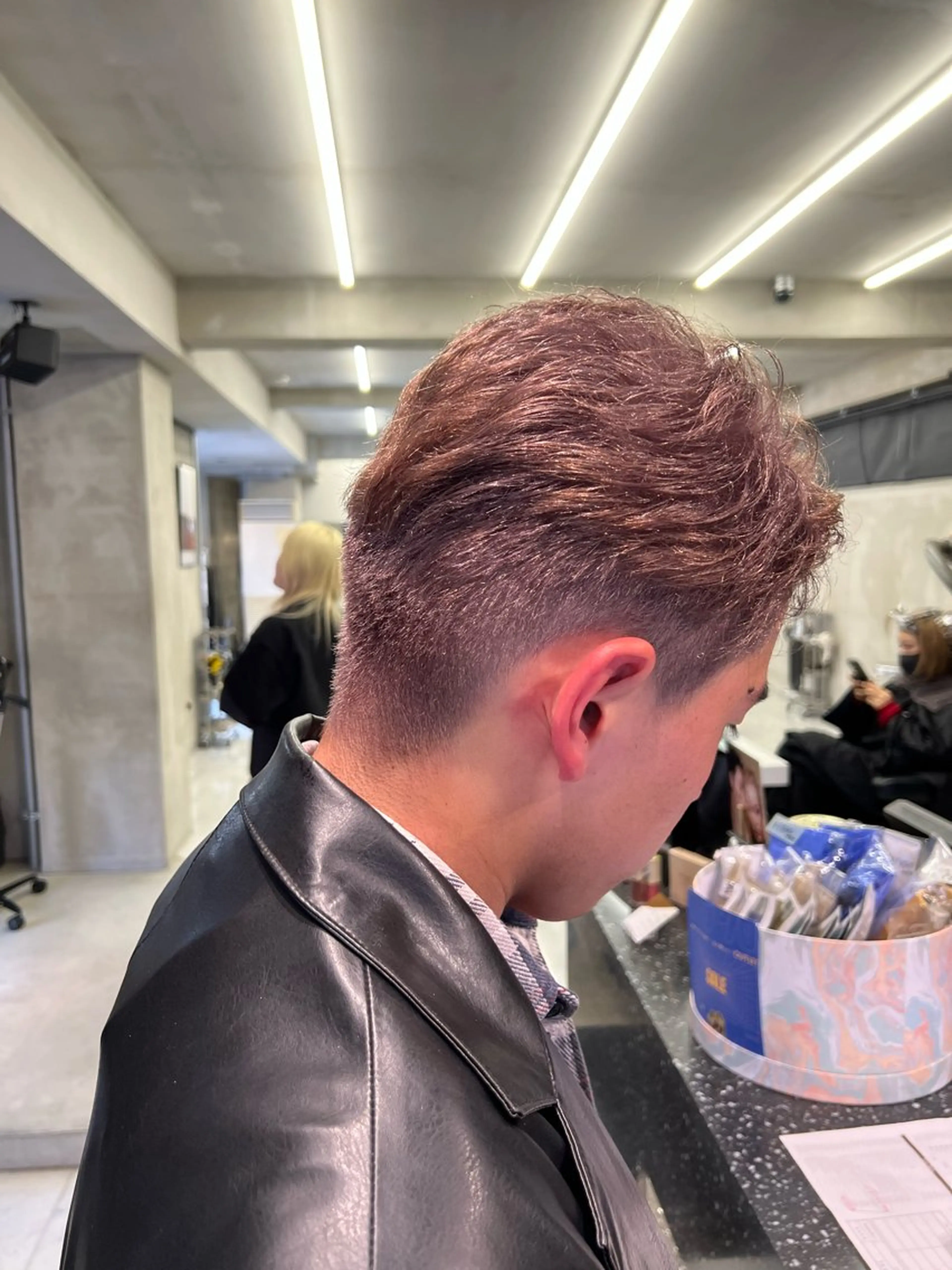 ショート カラー メンズ メンズブリーチ ブリーチ ヘアカラー ハイライト/白髪ぼか し/臼田さりな🌹のヘアスタイル