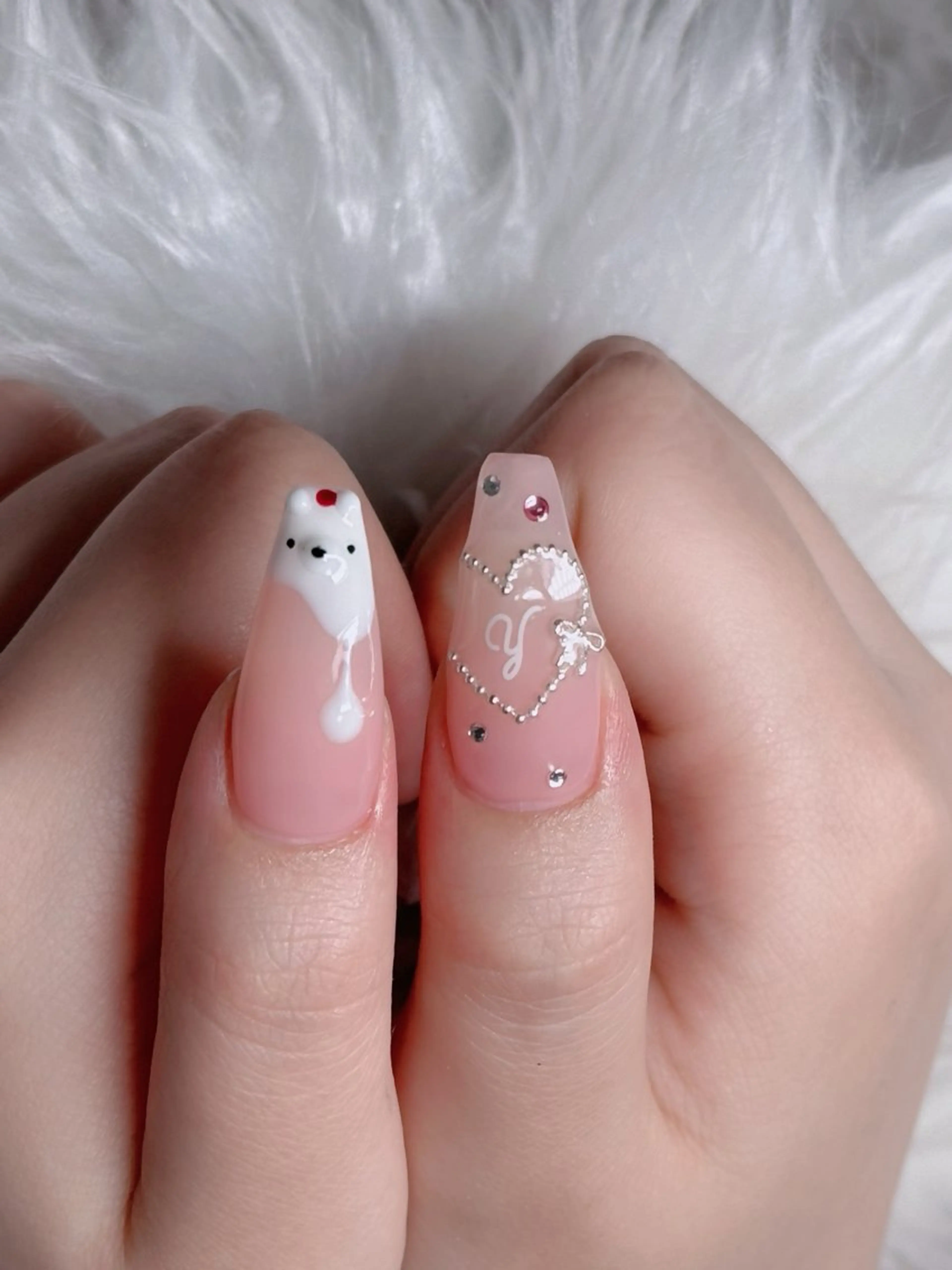 ネイル フレンチネイル ジェルネイル ガラスフレンチ ハロウィン ハート H.baby Nail Salonのネイルデザイン