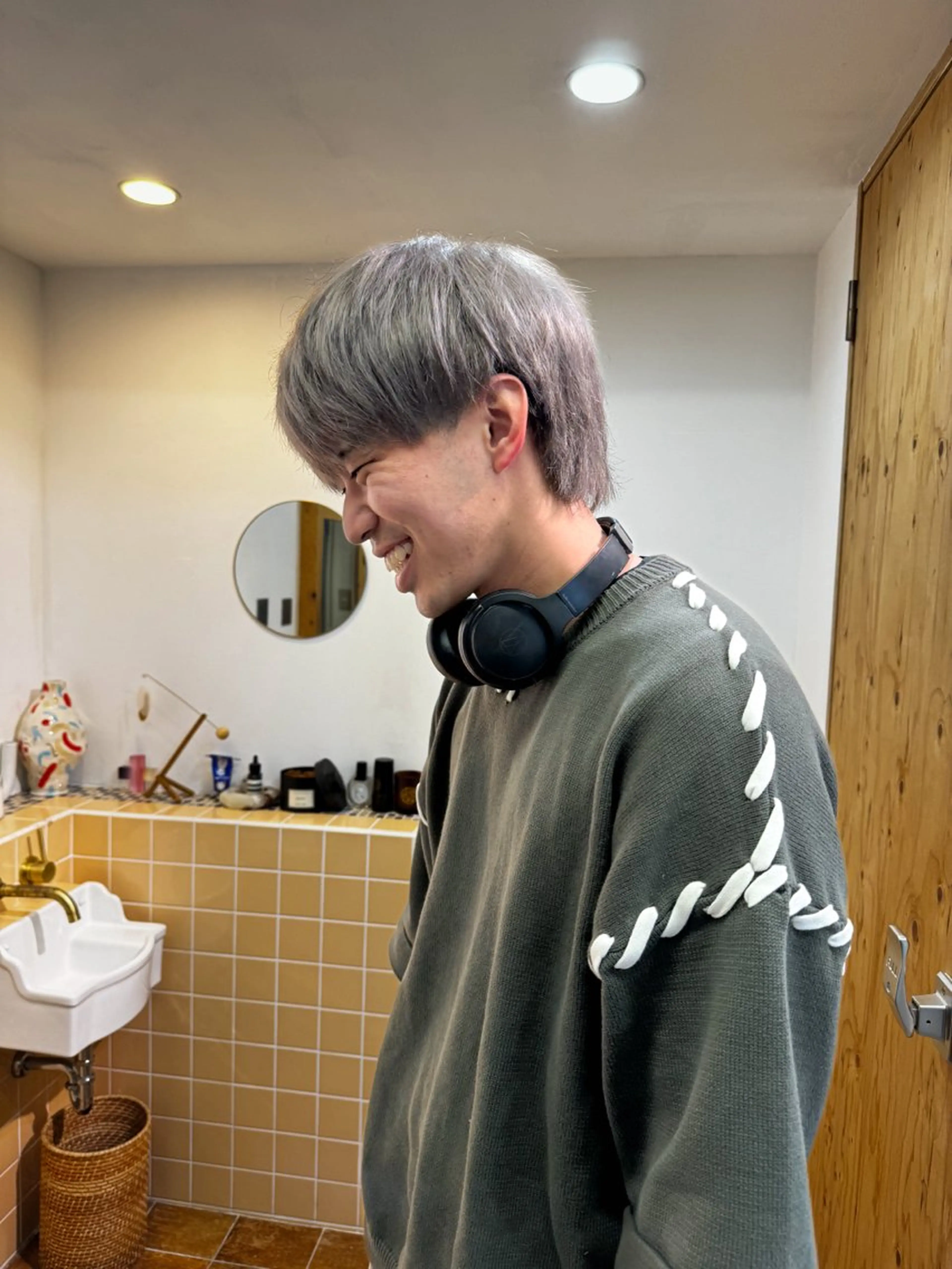 カラー メンズ シルバー ホワイトシルバー Seeknext // Rukaのヘアスタイル