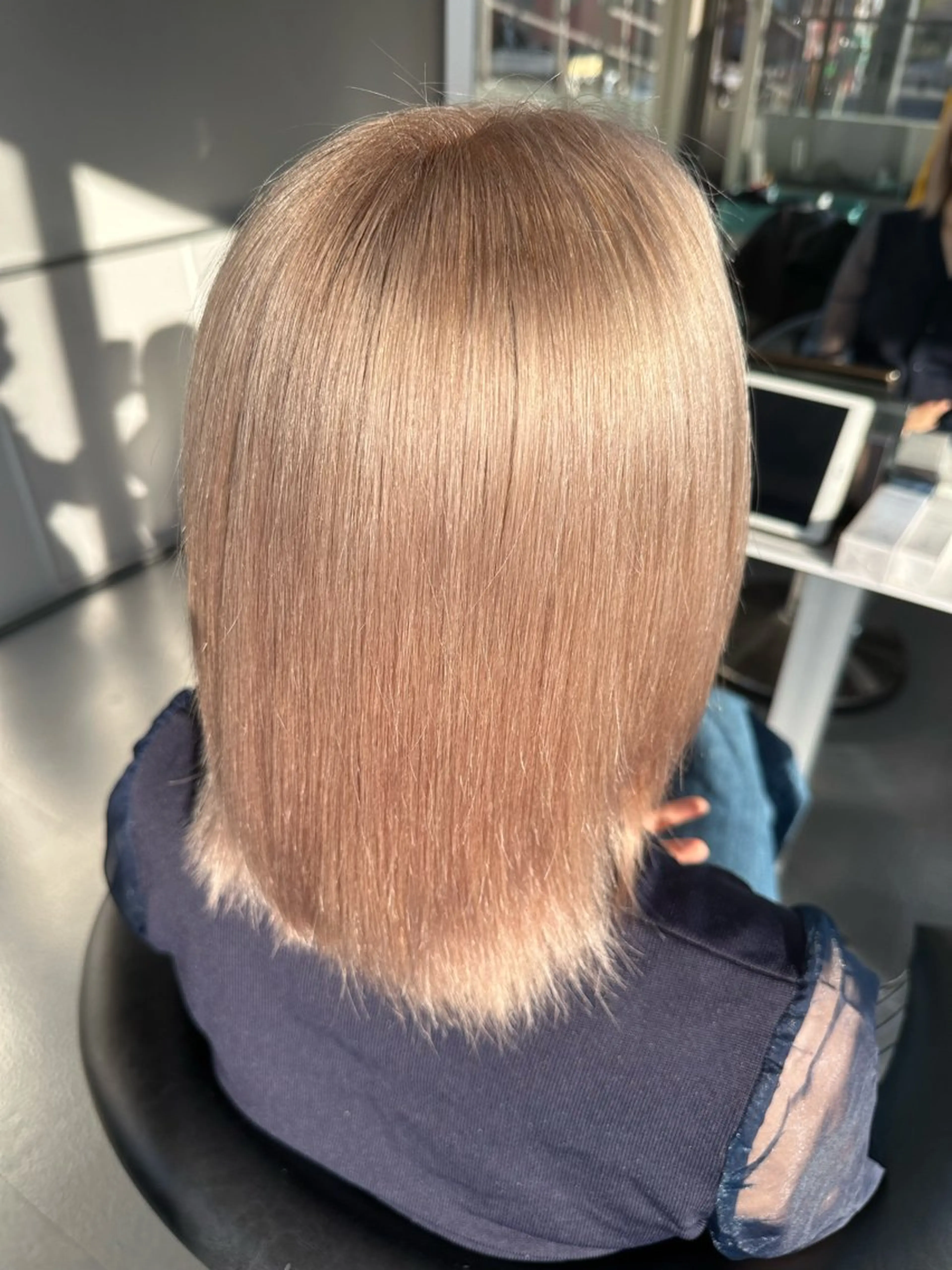 ミディアム カラー ブリーチ ハイトーンカラー ならざきつぐみ /天王寺/ハイトーンのヘアスタイル