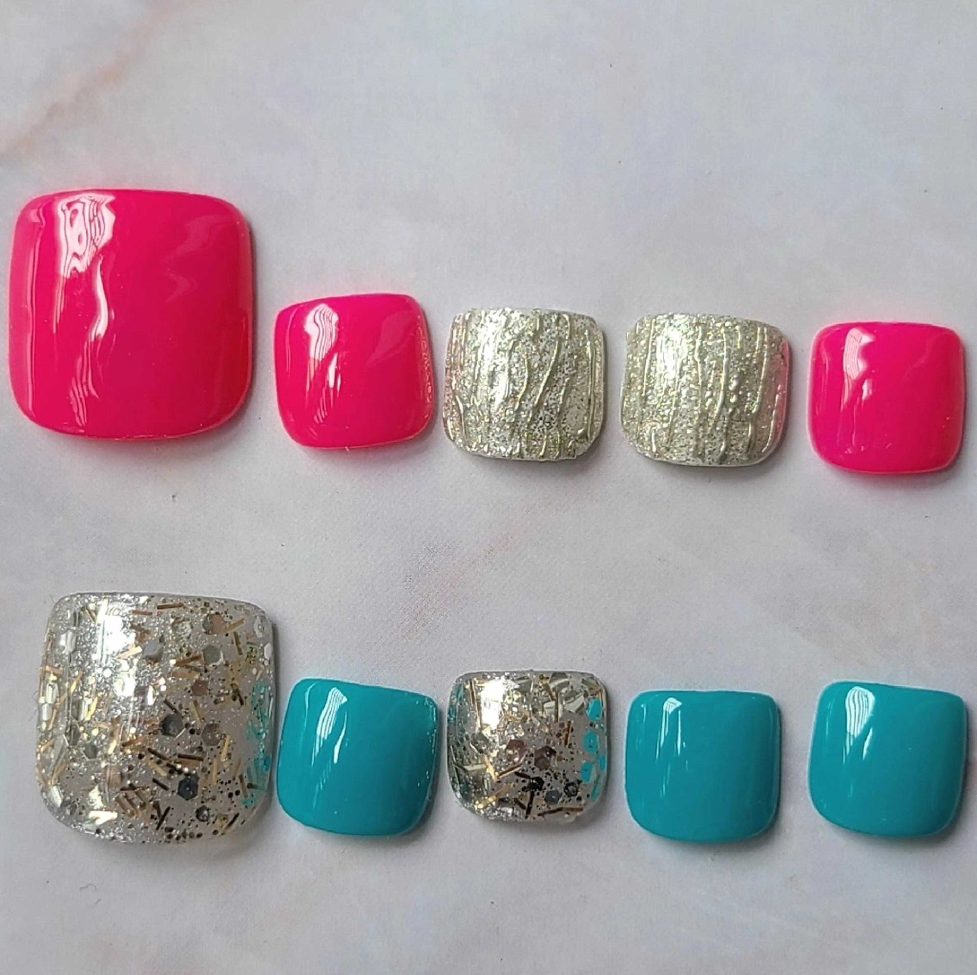 ネイル アートネイル ジェルネイル ワンカラーネイル パラジェル シンプルネイル フットネイル 門川 茉奈美のネイルデザイン