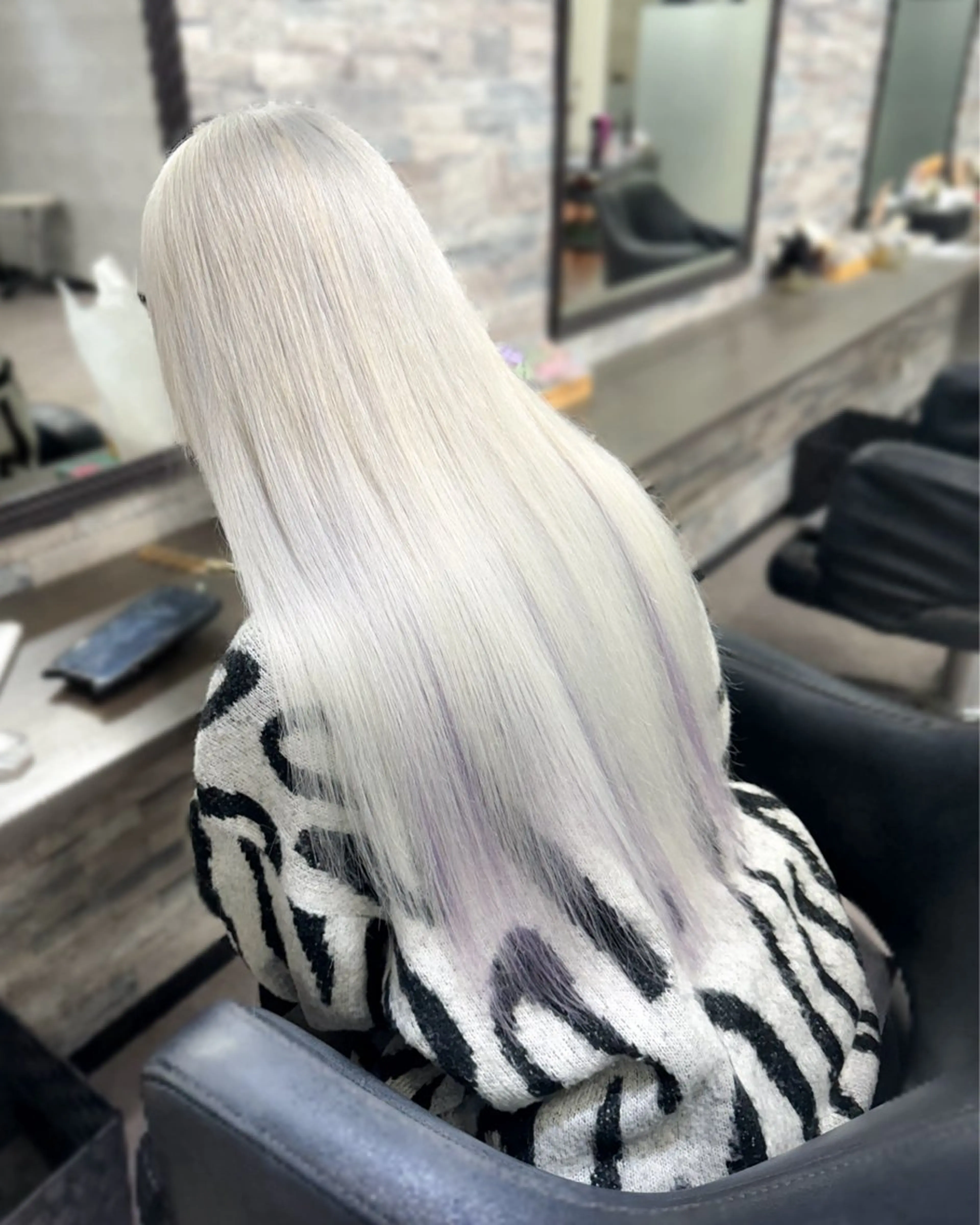 ロング カラー カット ヘアカラー トリートメント エクステ ハイトーンエクステ 🎩カズキ🎩のヘアスタイル