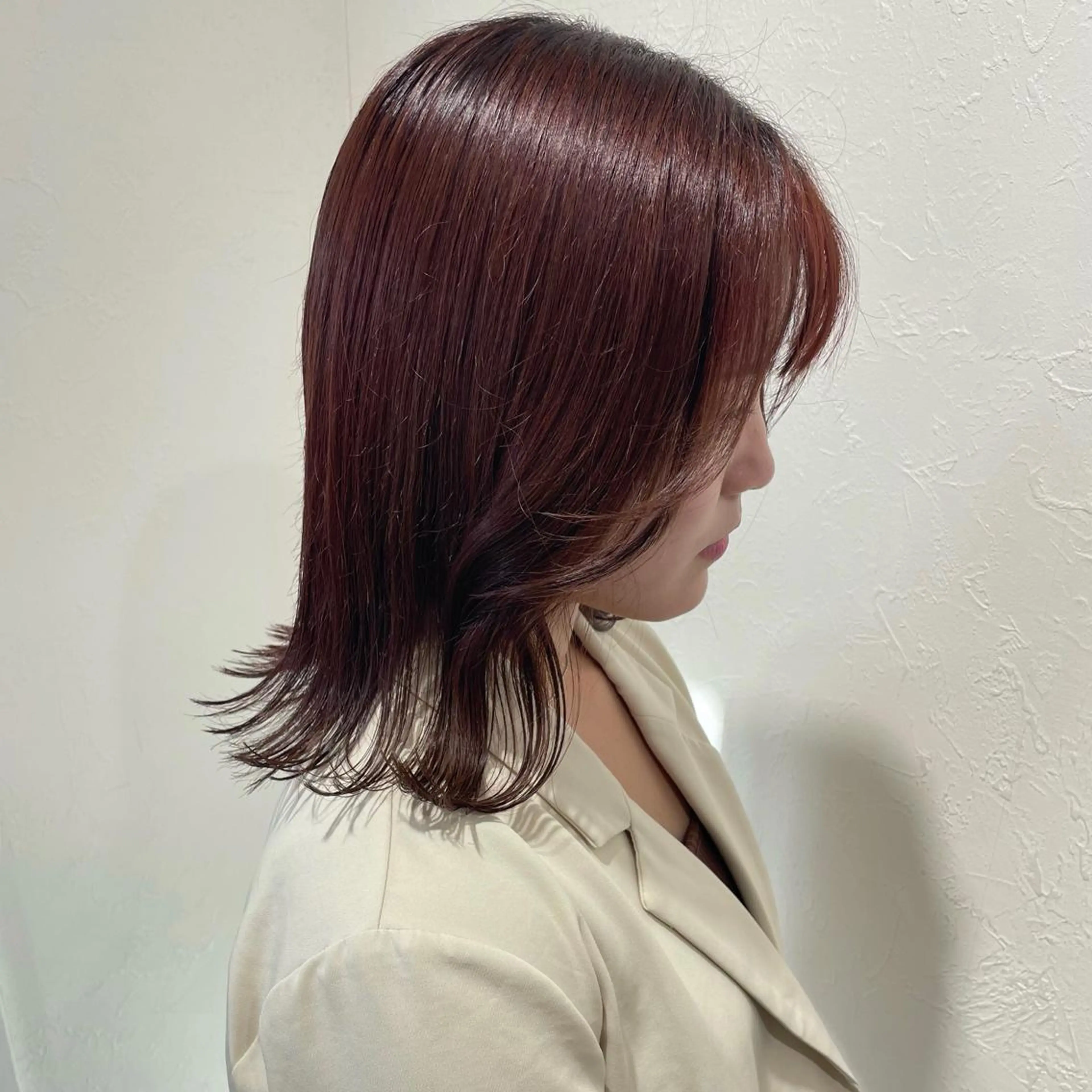 ミディアム カラー shiho .のヘアスタイル