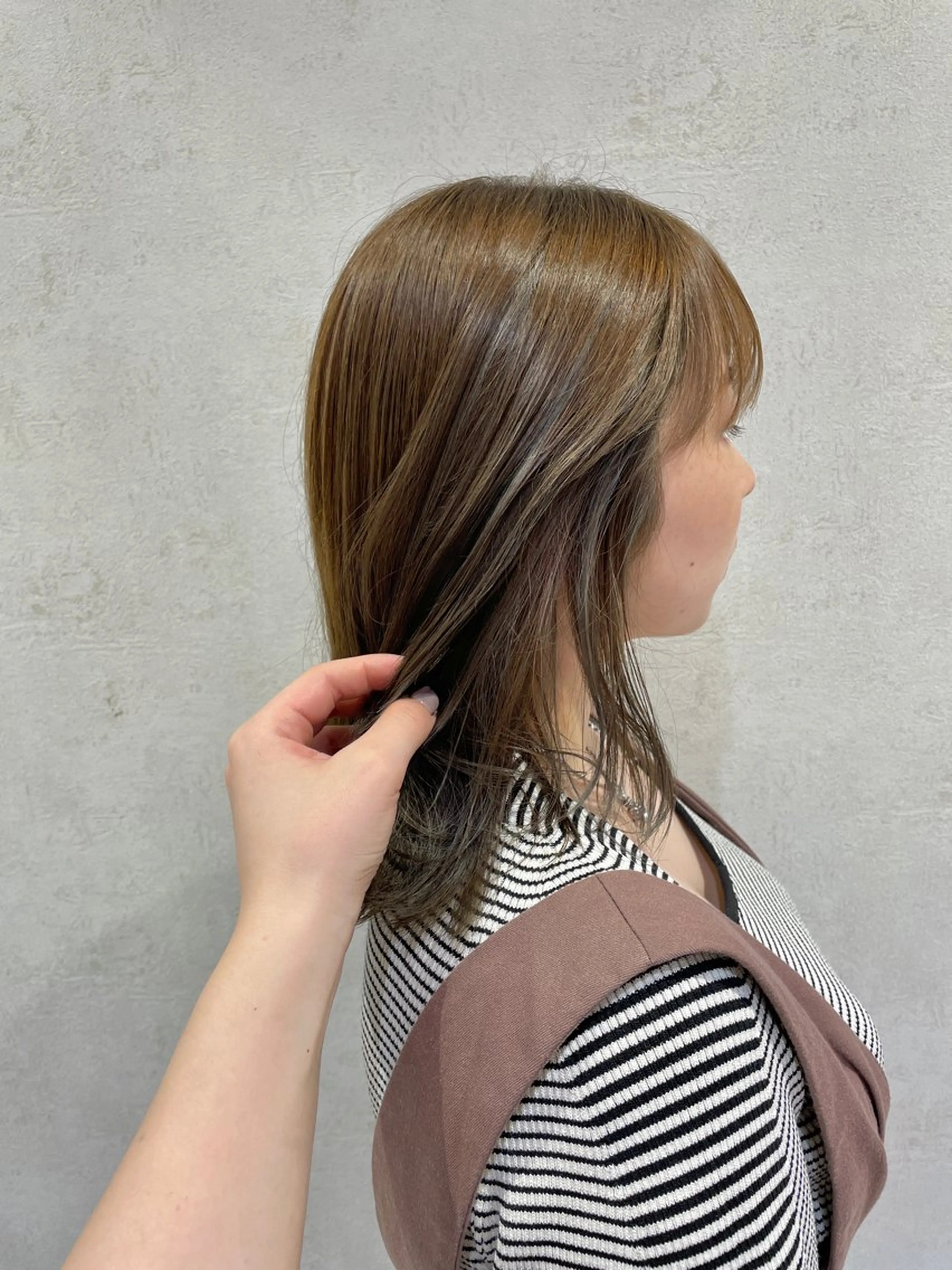 ミディアム カラー ハイライトカラー オリーブカラー ハイライト カラー/レイヤー/ 髪質改善/PAAQのヘアスタイル