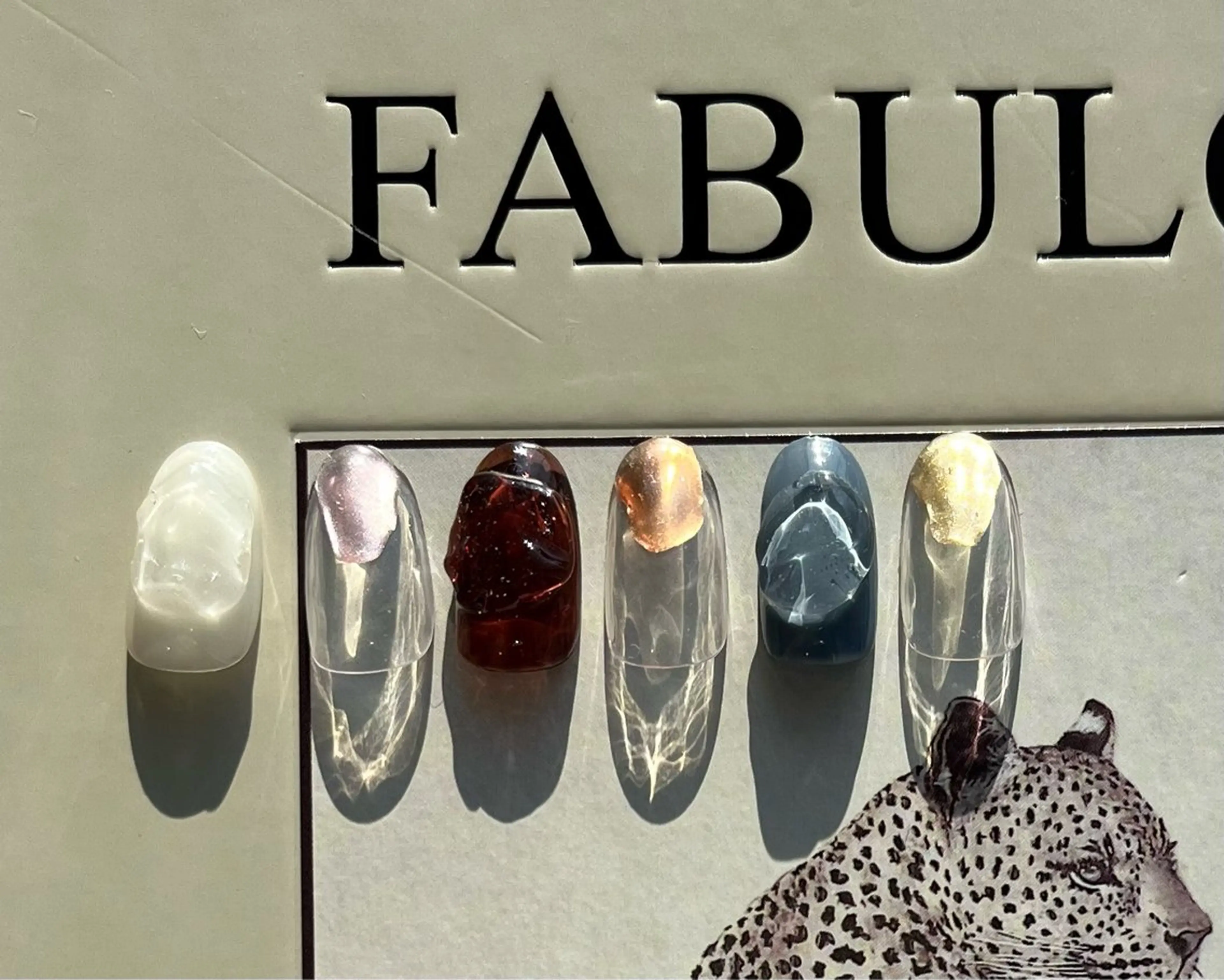 ネイル ミラーネイル ワンカラーネイル ぷっくりネイル S. SAYAのネイルデザイン