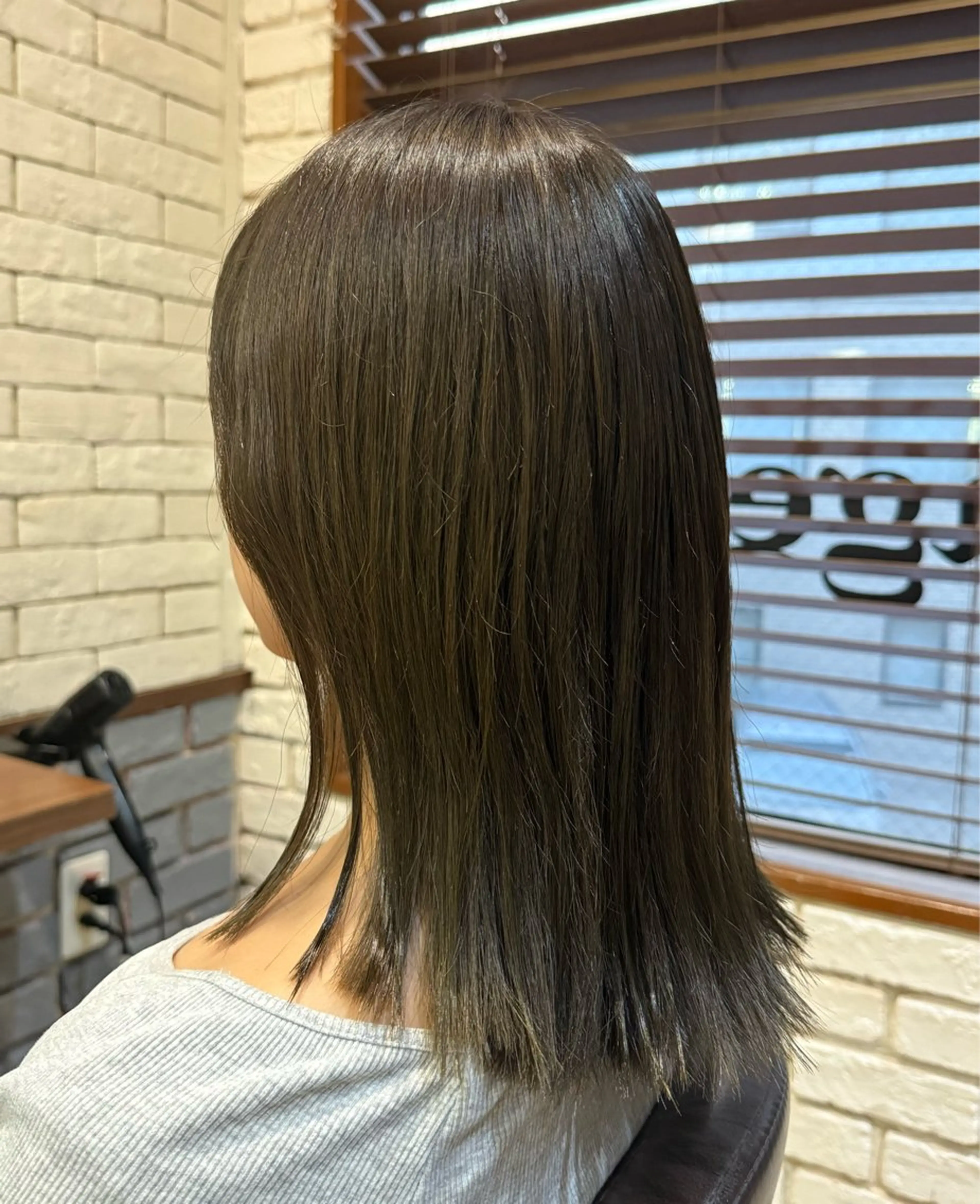 カラー グレージュ オリーブグレージュ オリーブグレー ✨ヒナタ✨丁寧さNo .1/似合わせカットのヘアスタイル