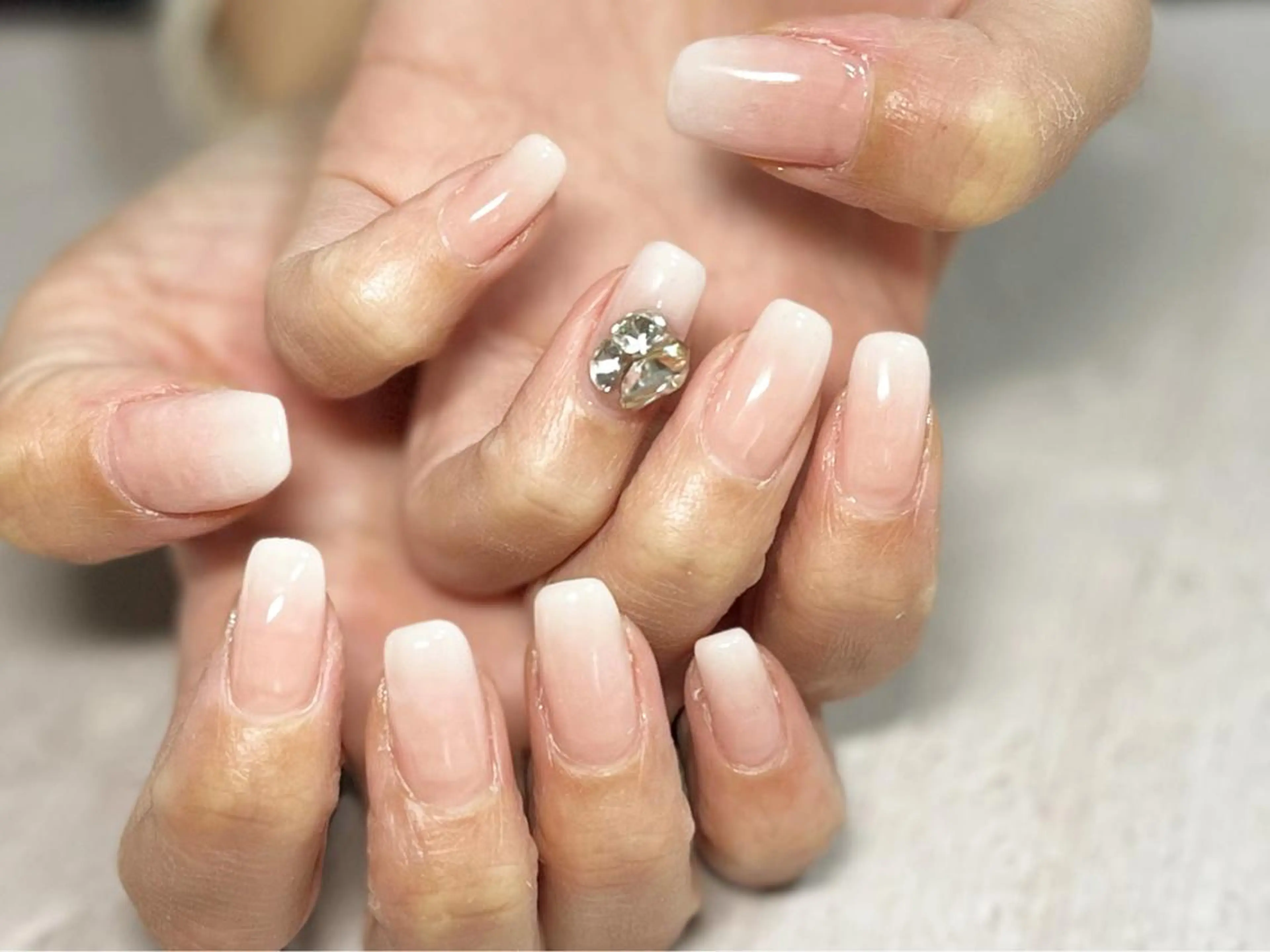 ネイル フットネイル ニュアンスネイル シンプルネイル 春ネイル 夏ネイル nail fufla ♡yamane♡のネイルデザイン