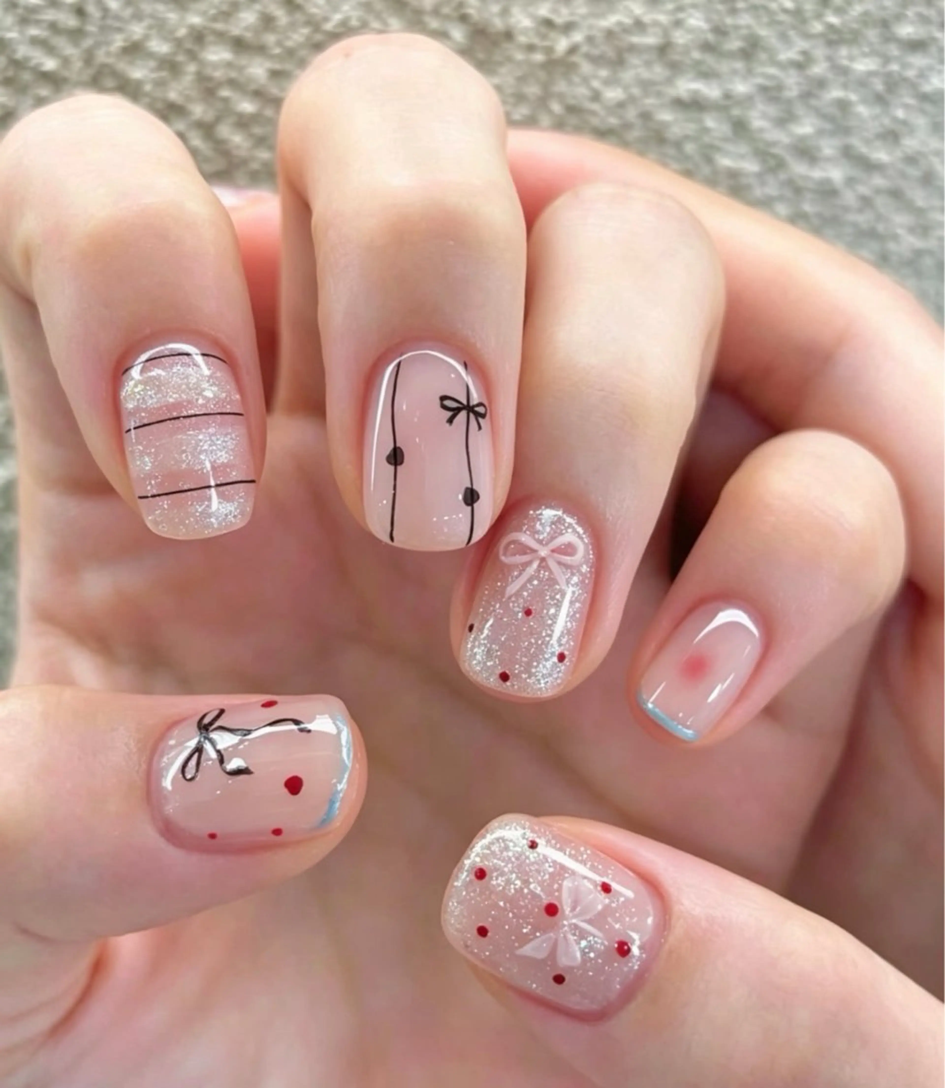 ネイル 桜ネイル フットネイル フレンチネイル グラデーション 氷ネイル・うるうるネイル ハンドネイル Lynn_ Nailのネイルデザイン
