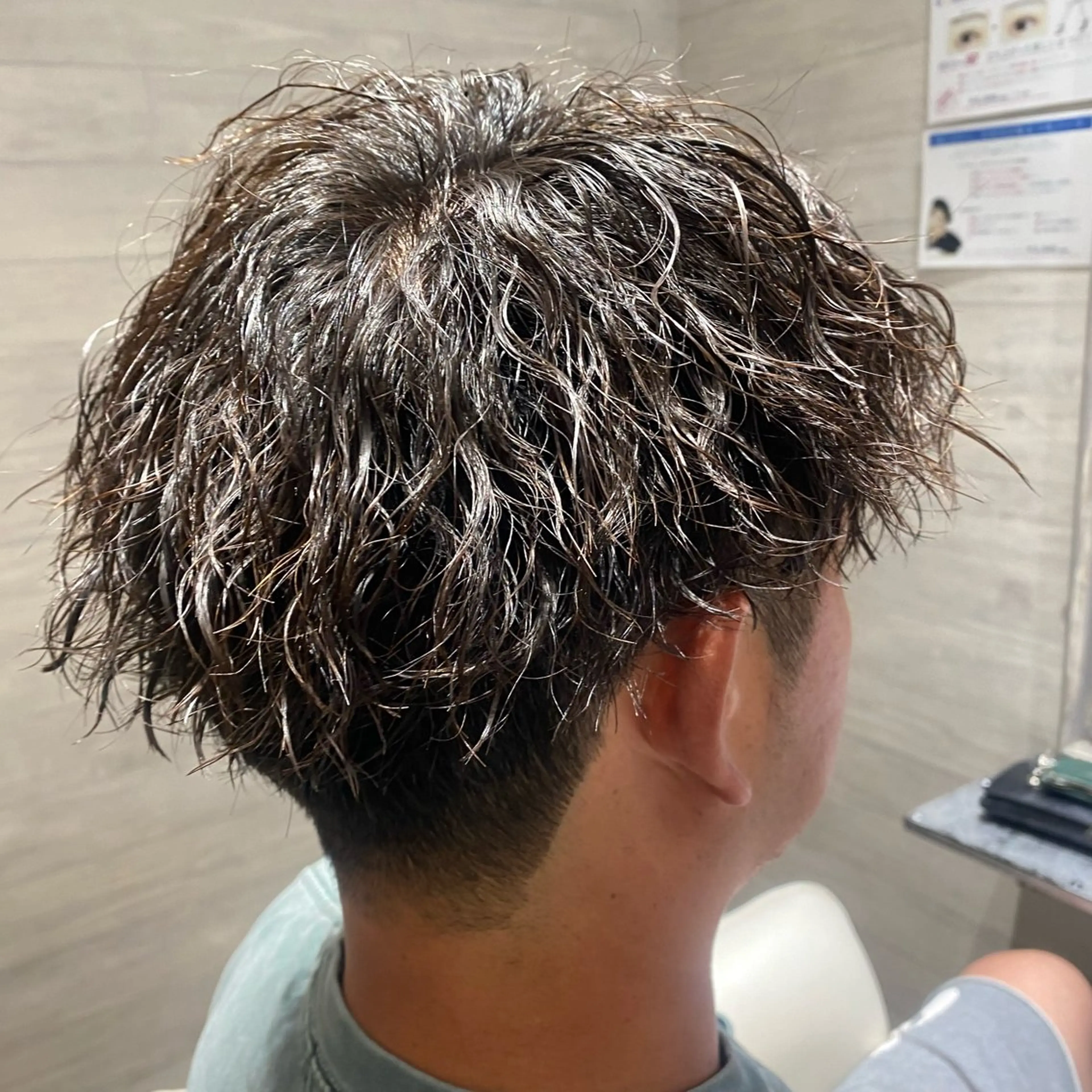 パーマ メンズ メンズパーマ ツイストスパイラルパーマ スパイラルパーマ 🦋ハイトーン特化 🦋‪Nozomiのヘアスタイル