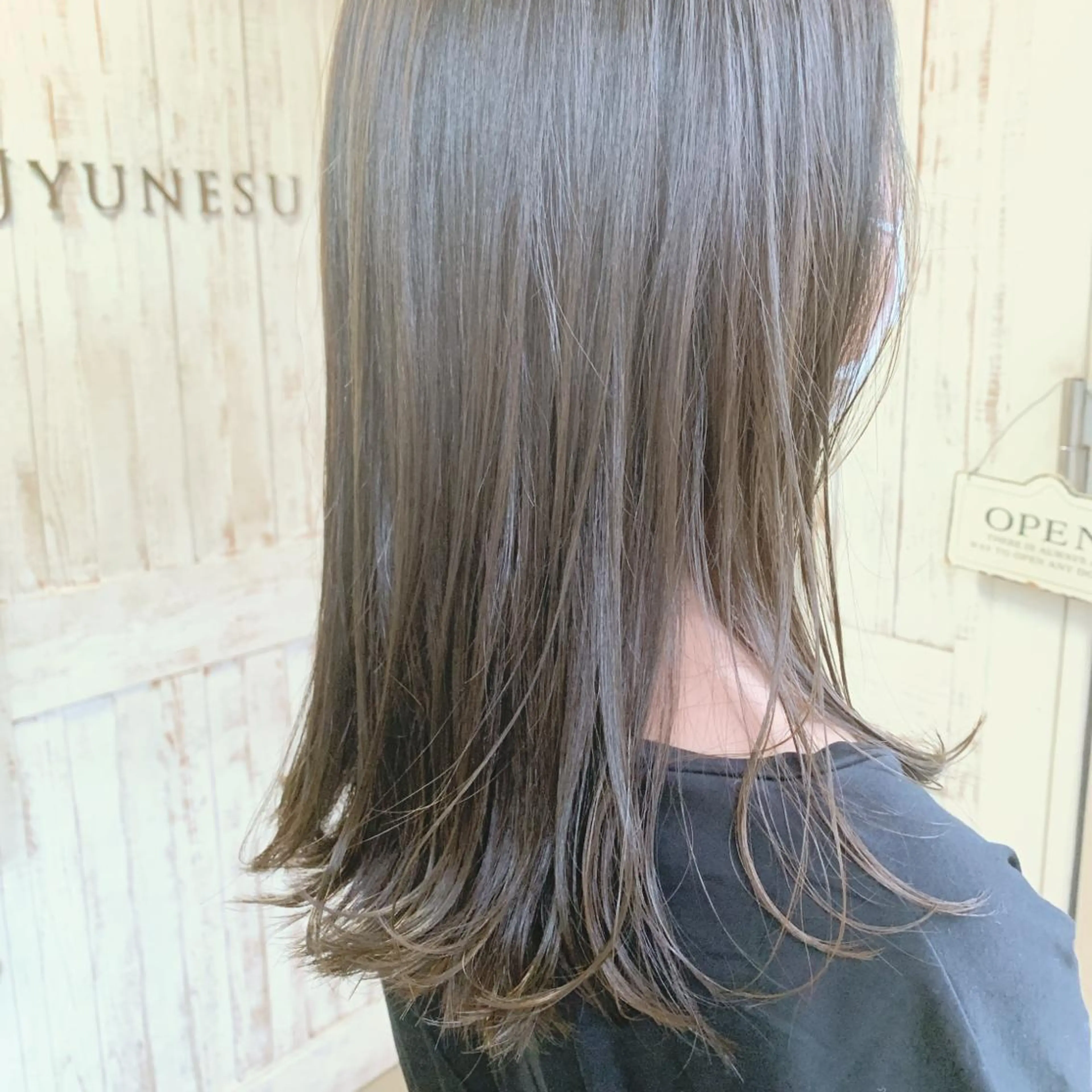 ミディアム カラー ヘアアレンジ ブルーカラー ミント 似合わせhair🔸 アサダ　タカコ🔸のヘアスタイル