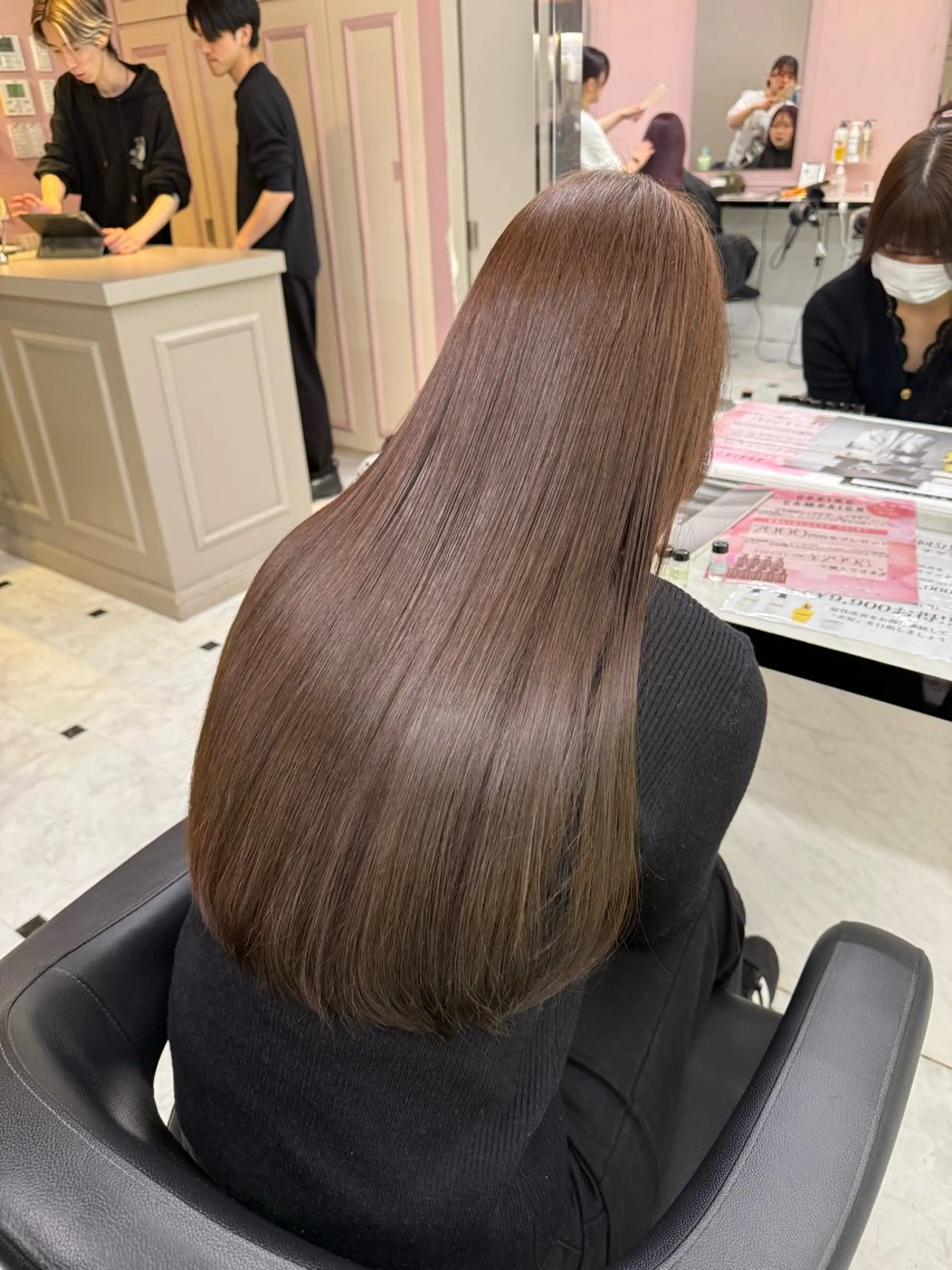 ロング カット 韓国風グレージュ 🤍たくみ🤍のヘアスタイル