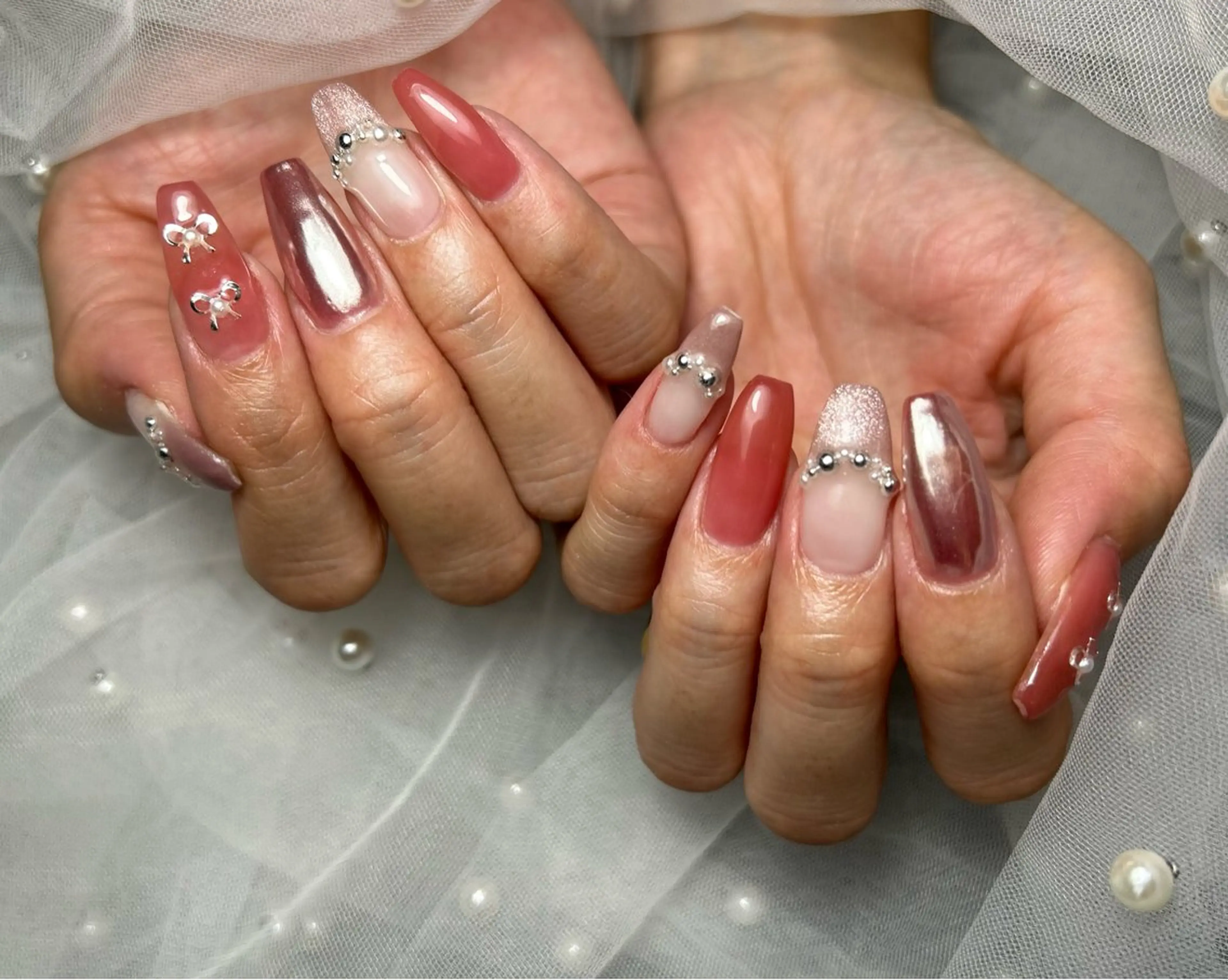 ネイル ハンドネイル フットネイル ✴︎ Delightのネイルデザイン