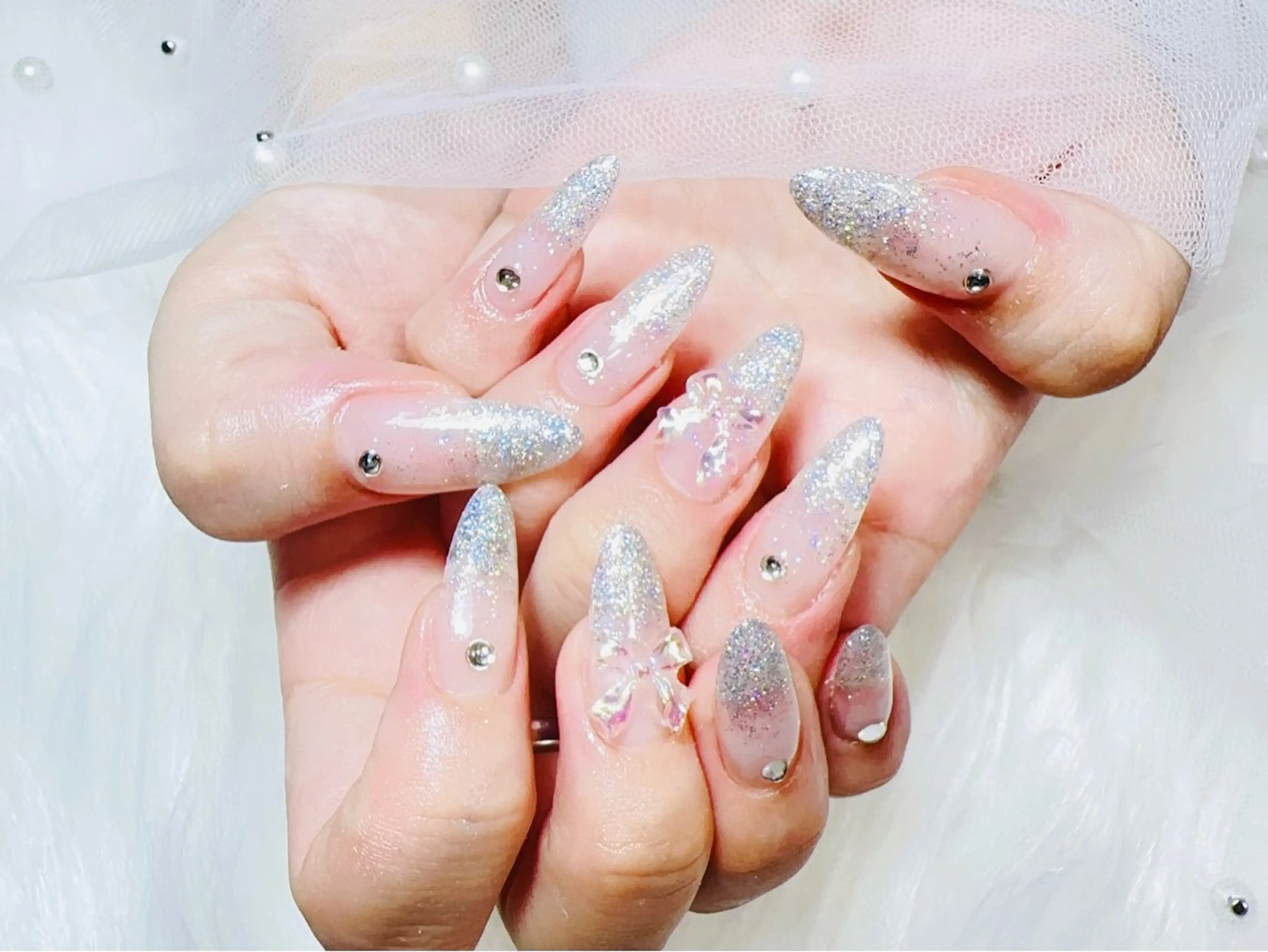 ネイル 持ち込み 西野 カナのネイルデザイン