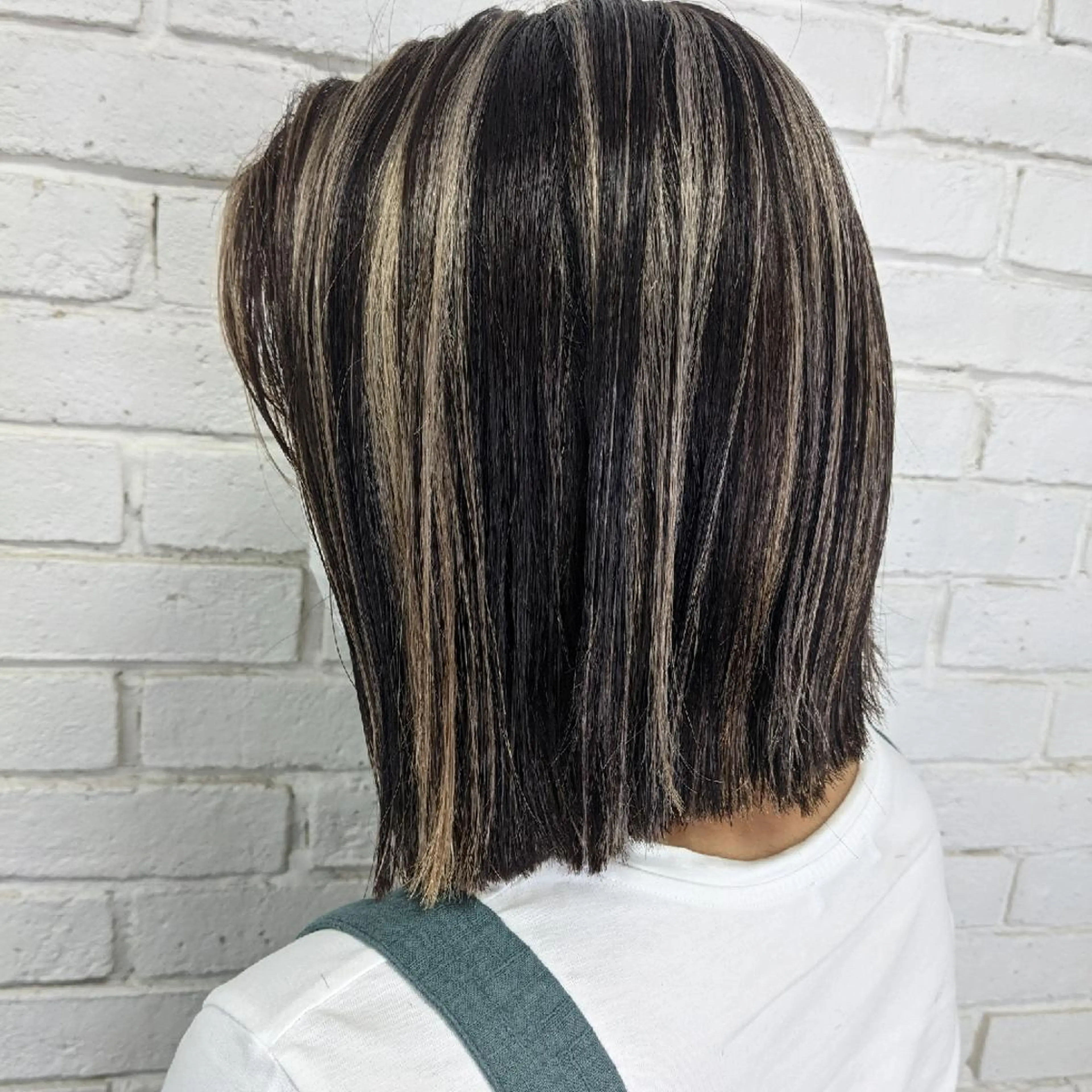 ショート ハイライト カット ヘアカラー トリートメント nameless髪質 改善ブリーチ心斎橋のヘアスタイル