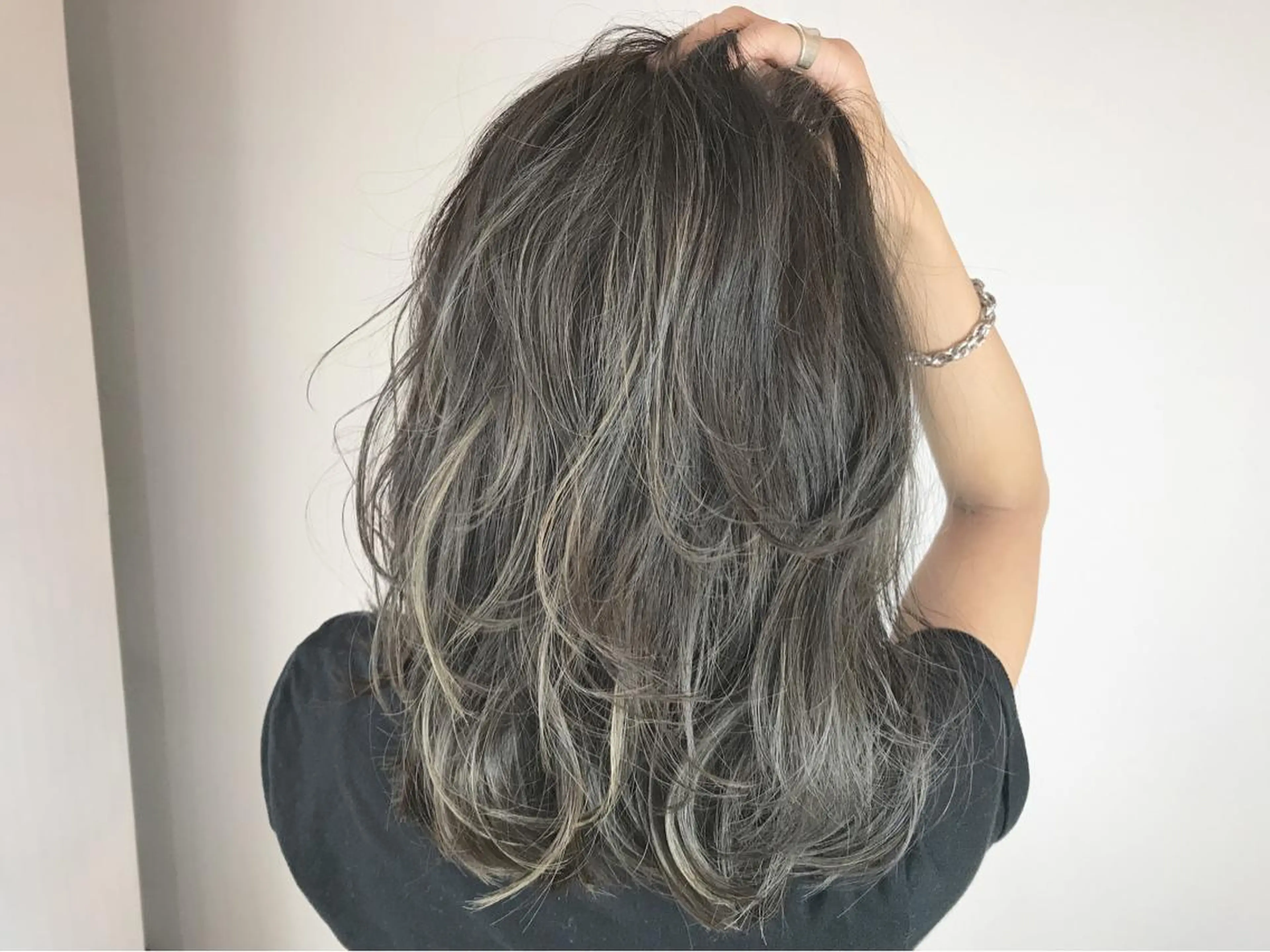 ミディアム カット ヘアカラー トリートメント MORISAKI ✂︎縮毛矯正のヘアスタイル