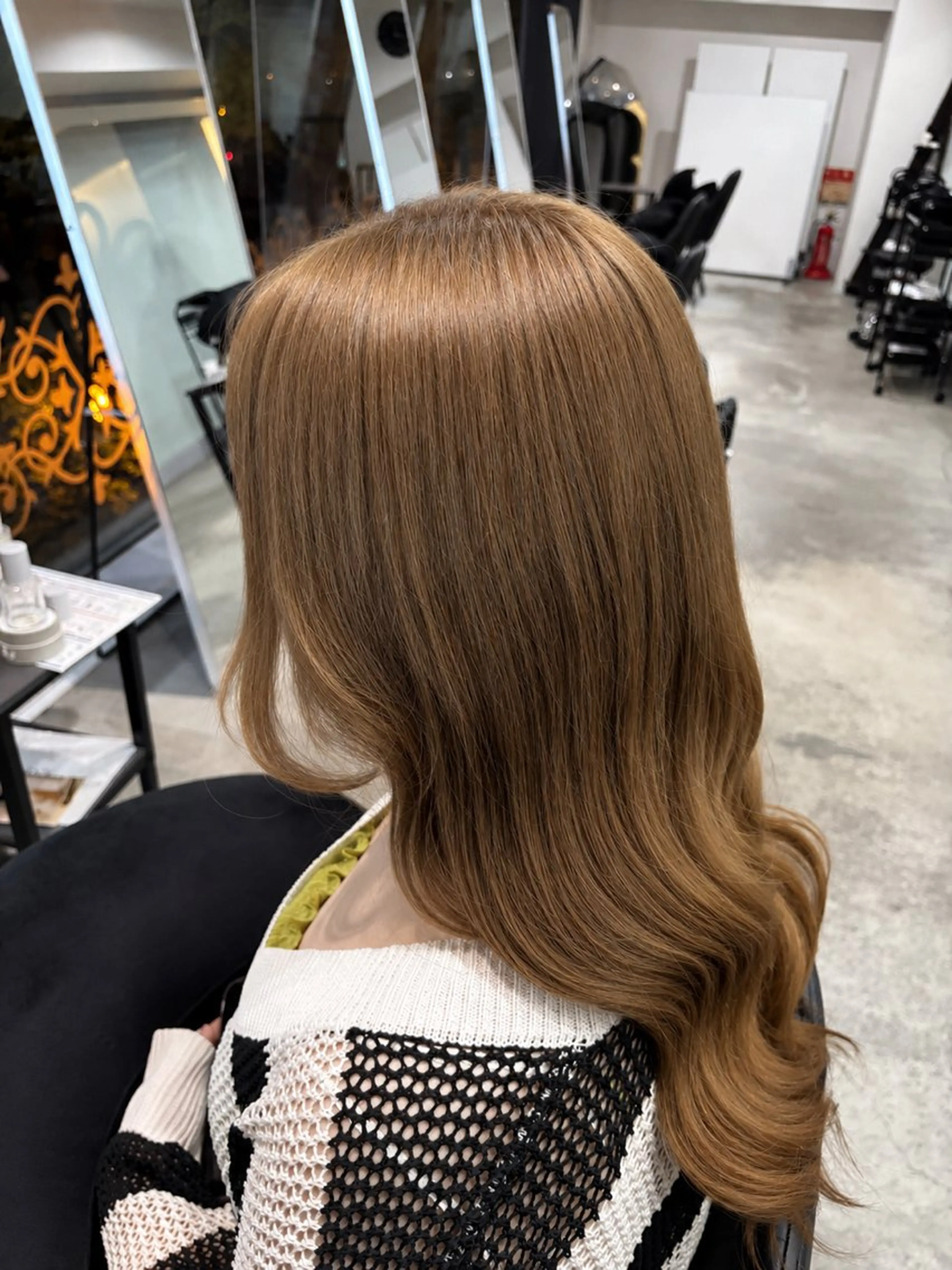 ロング カラー ブリーチ ケアブリーチ sweep ひなのヘアスタイル