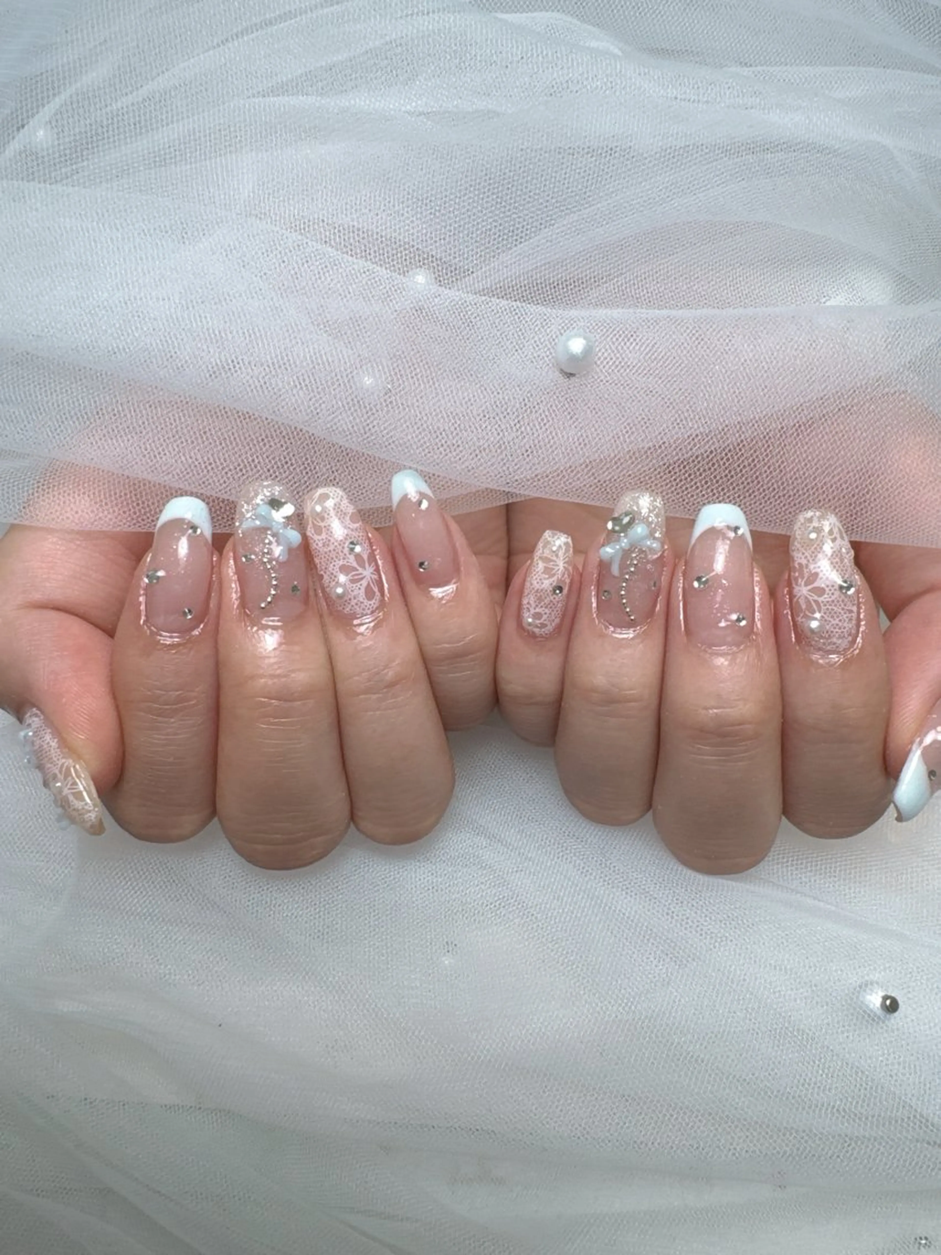 ネイル キラキラネイル 韓国ネイル 持ち込み ワンホンネイル ハンドネイル Queeens nailのネイルデザイン