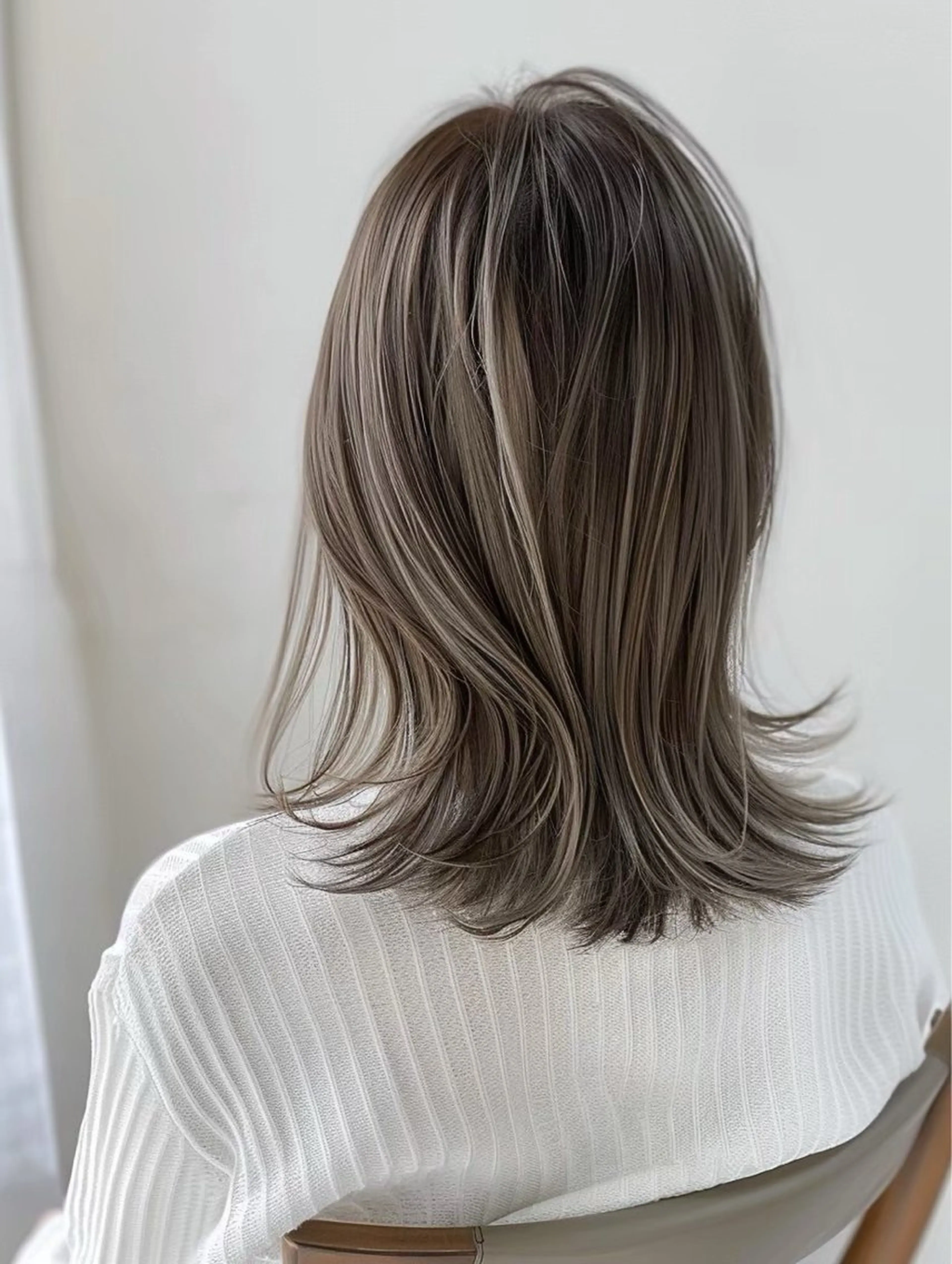 ミディアム 福本 聖海のヘアスタイル