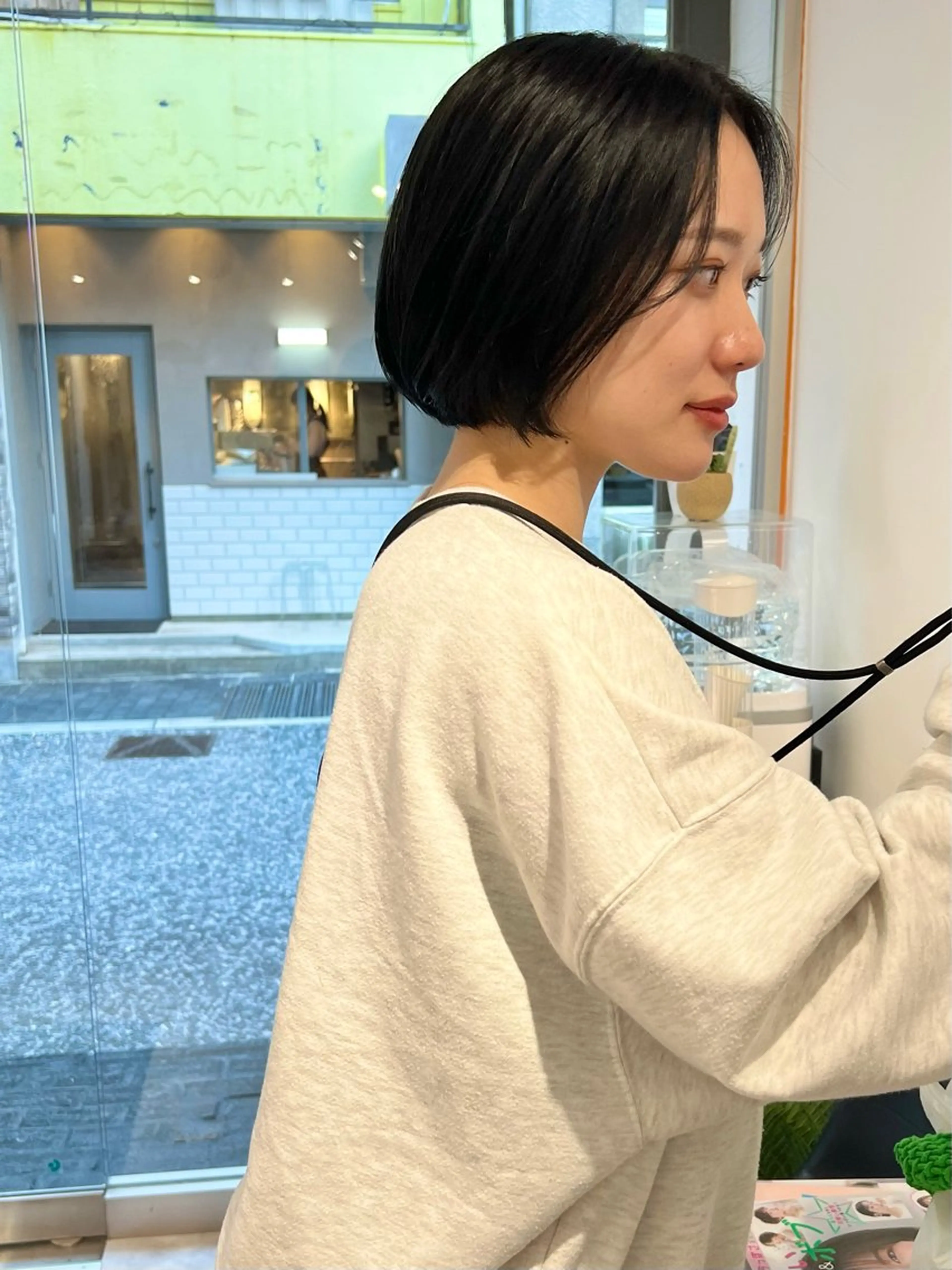 ショート カラー ヘアアレンジ 黒髪 ブルーカラー ブルーブラック ボブ 「sumi」 AMIのヘアスタイル