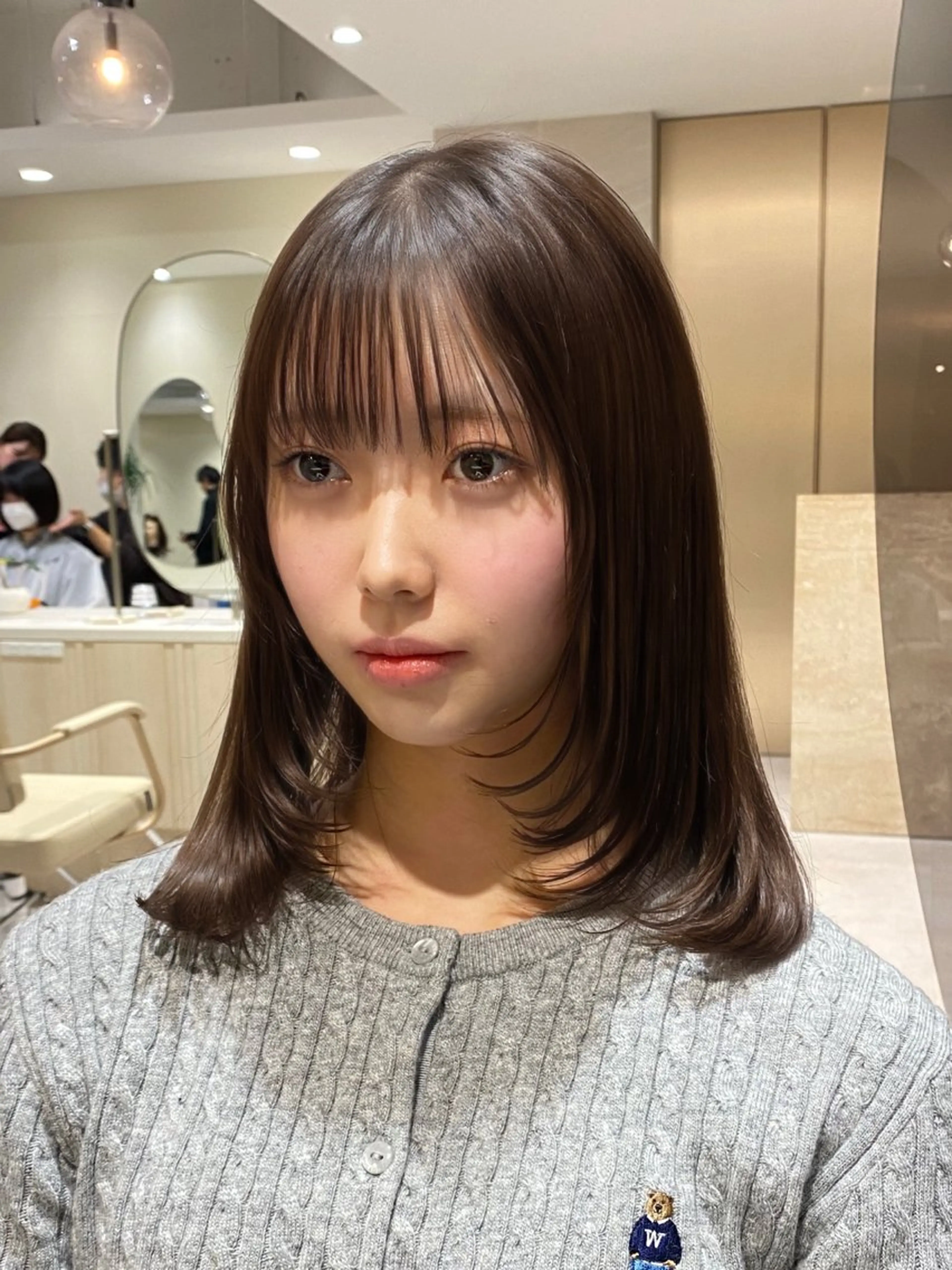 ミディアム カラー イルミナカラー レイヤーカット カット ヘアカラー トリートメント 透明感カラー🌿 グレージュ🐺陽介のヘアスタイル