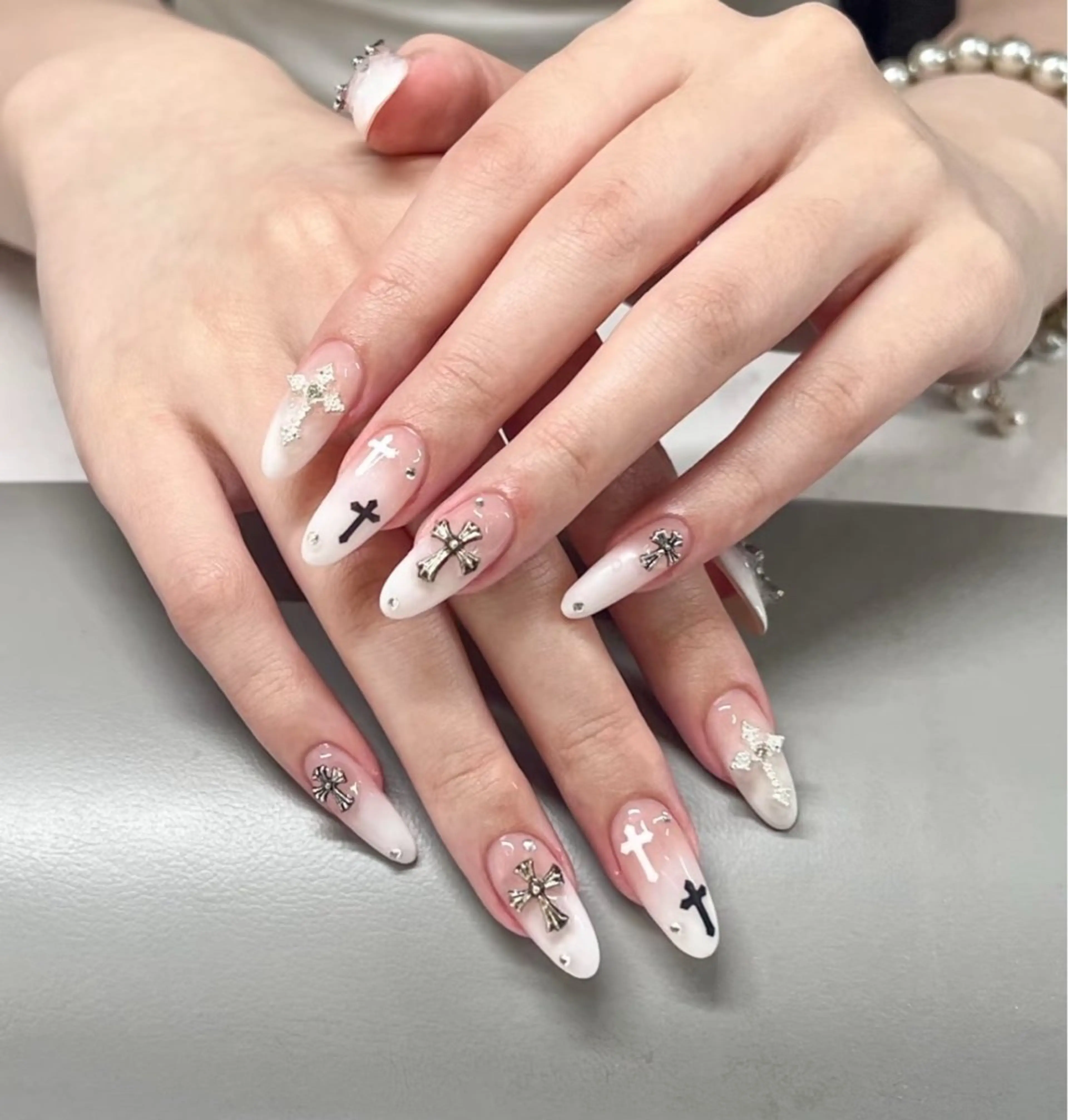 ネイル バ ヤリカクのネイルデザイン