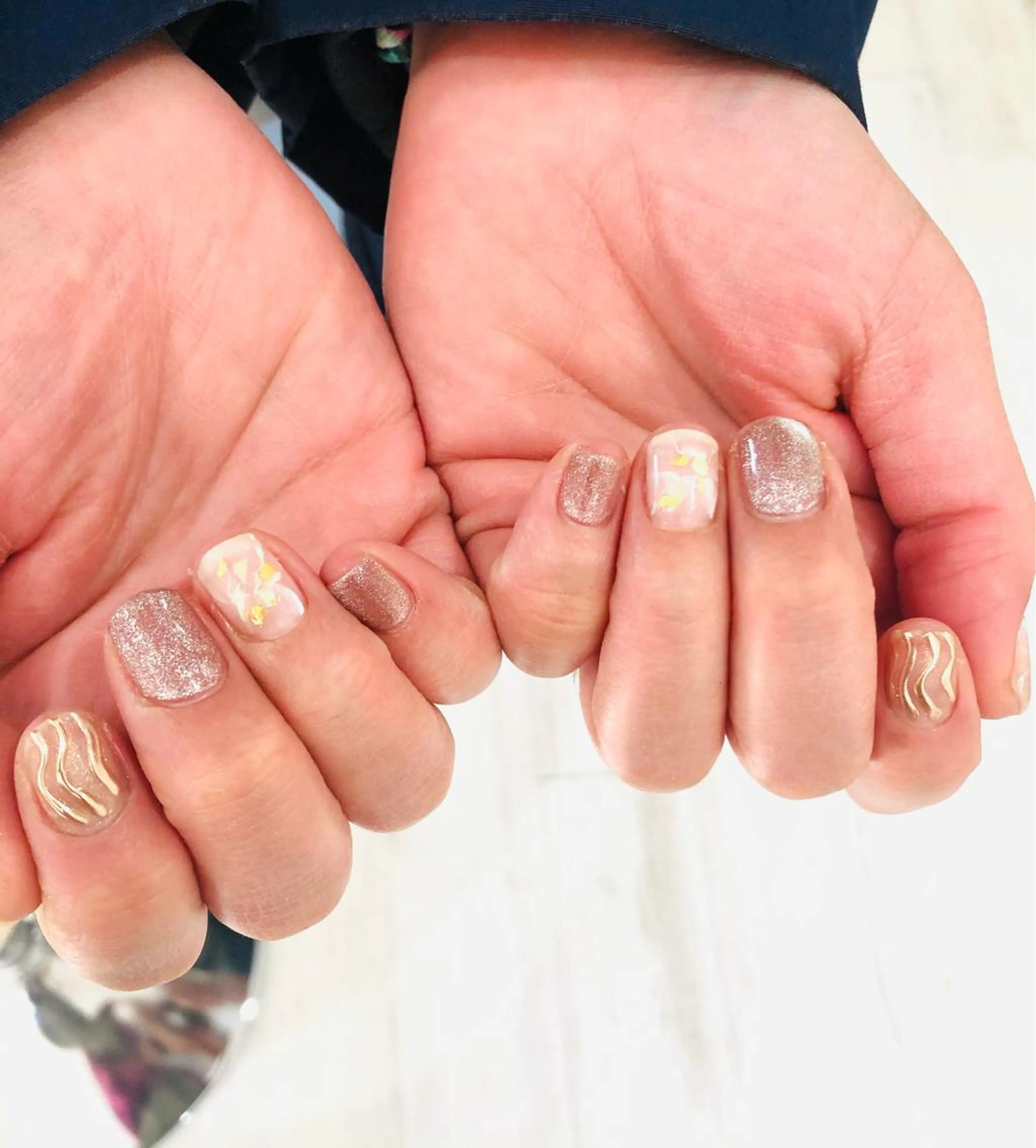 ネイル マグネットネイル 大理石ネイル(マーブル) ミラーネイル Ｈ3（エイチスリー）所属・H3 hitoのネイルデザイン